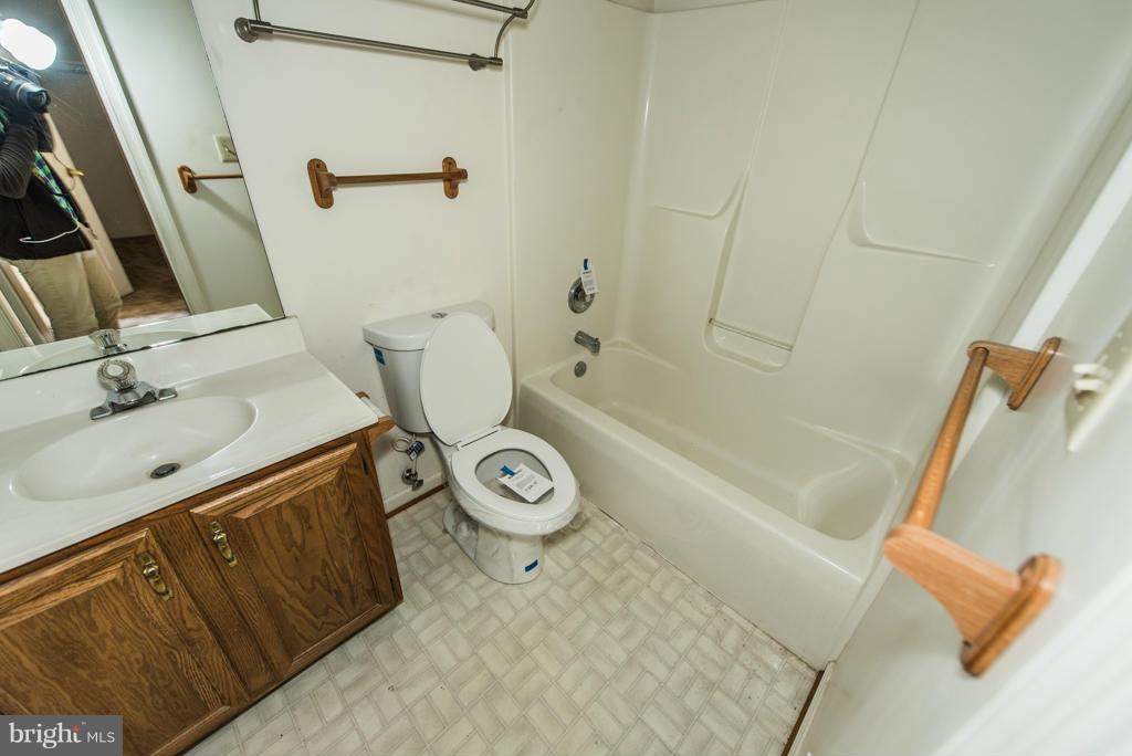 APPLE MT LAKE - Residential