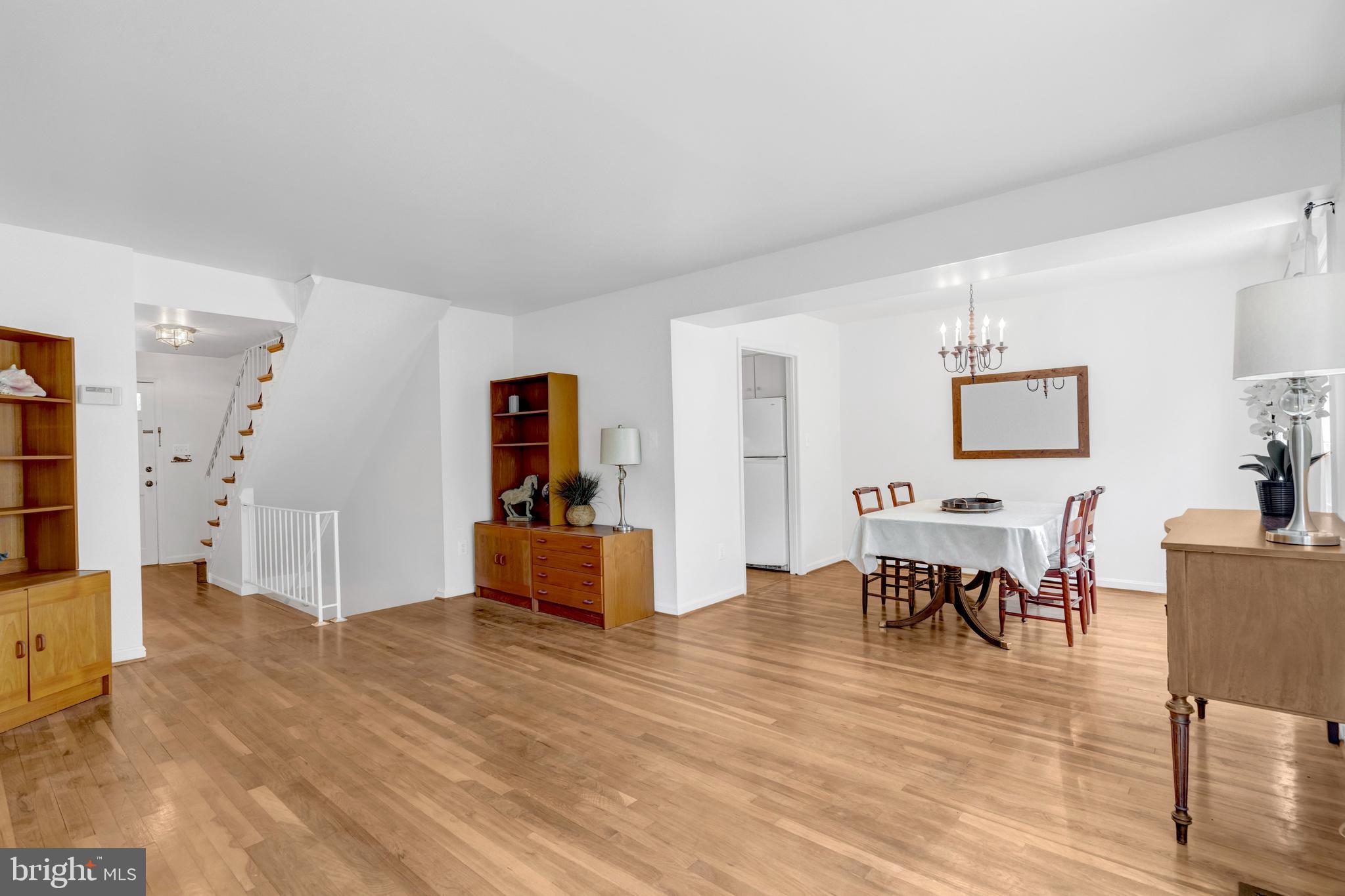 3221 ADAMS COURT