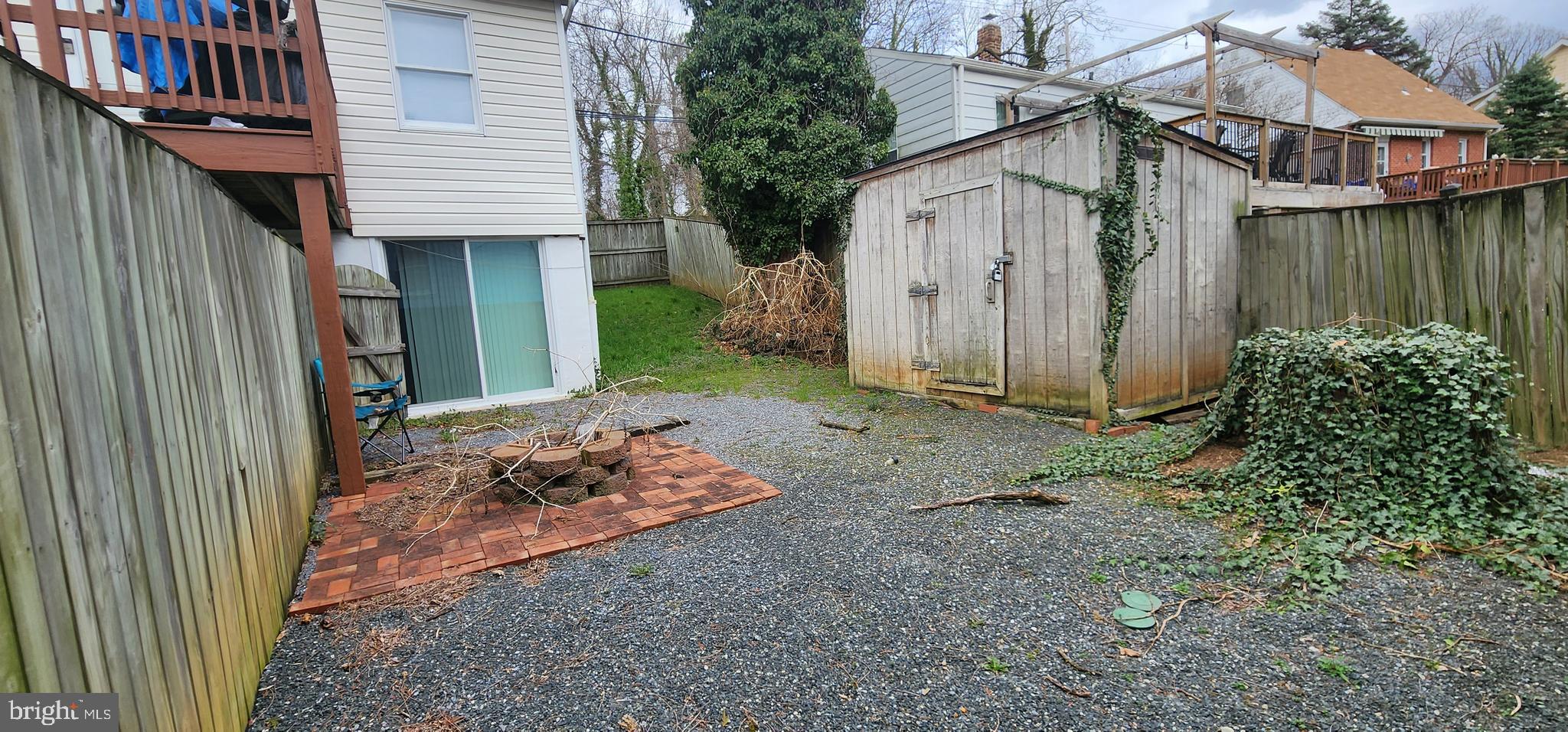 CATONSVILLE KNOLLS - Residential Lease