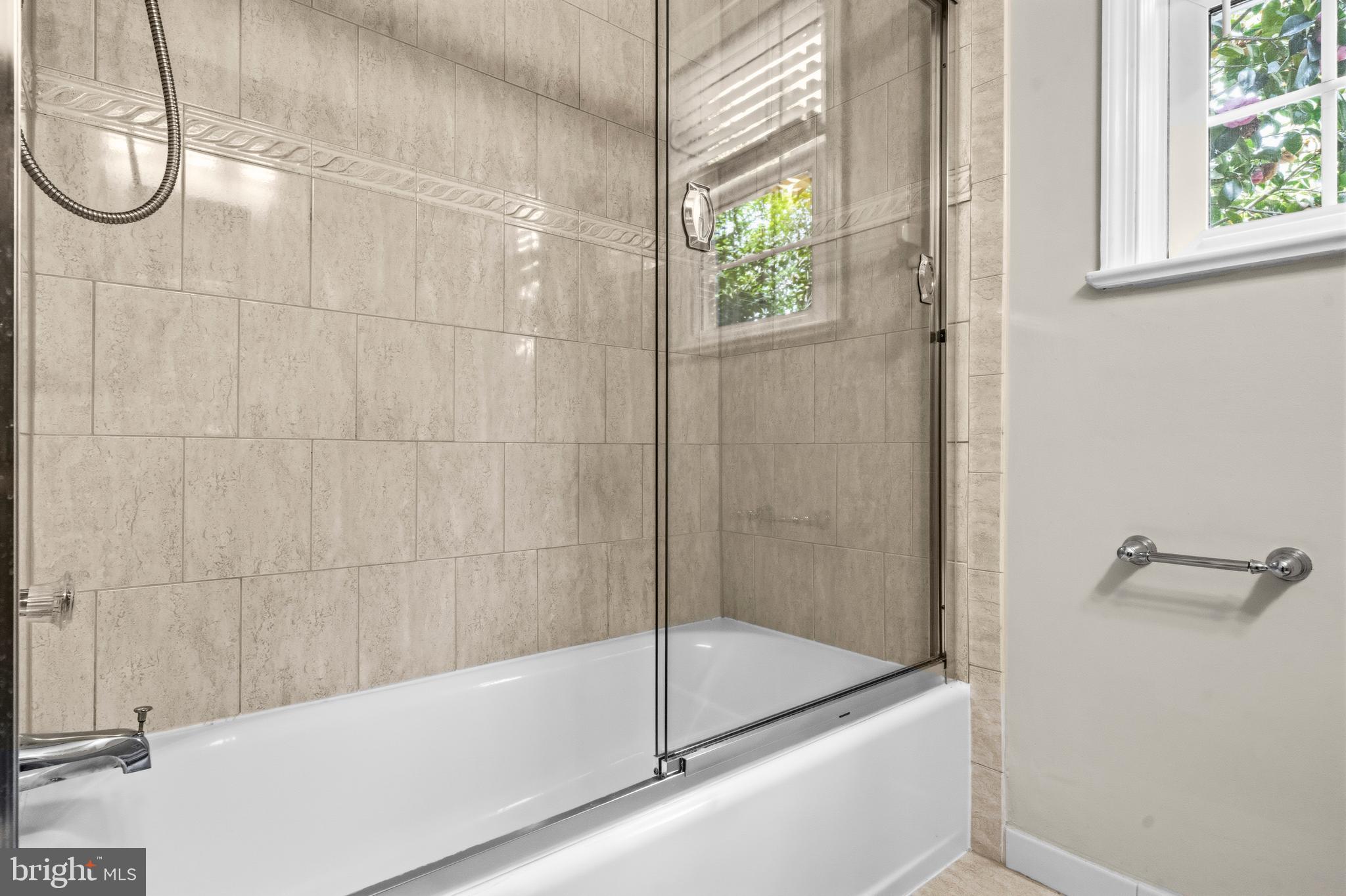 BUSH HILL WOODS - Residential