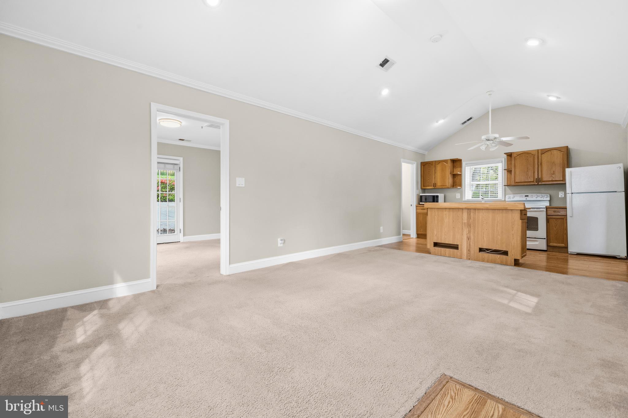 BUSH HILL WOODS - Residential