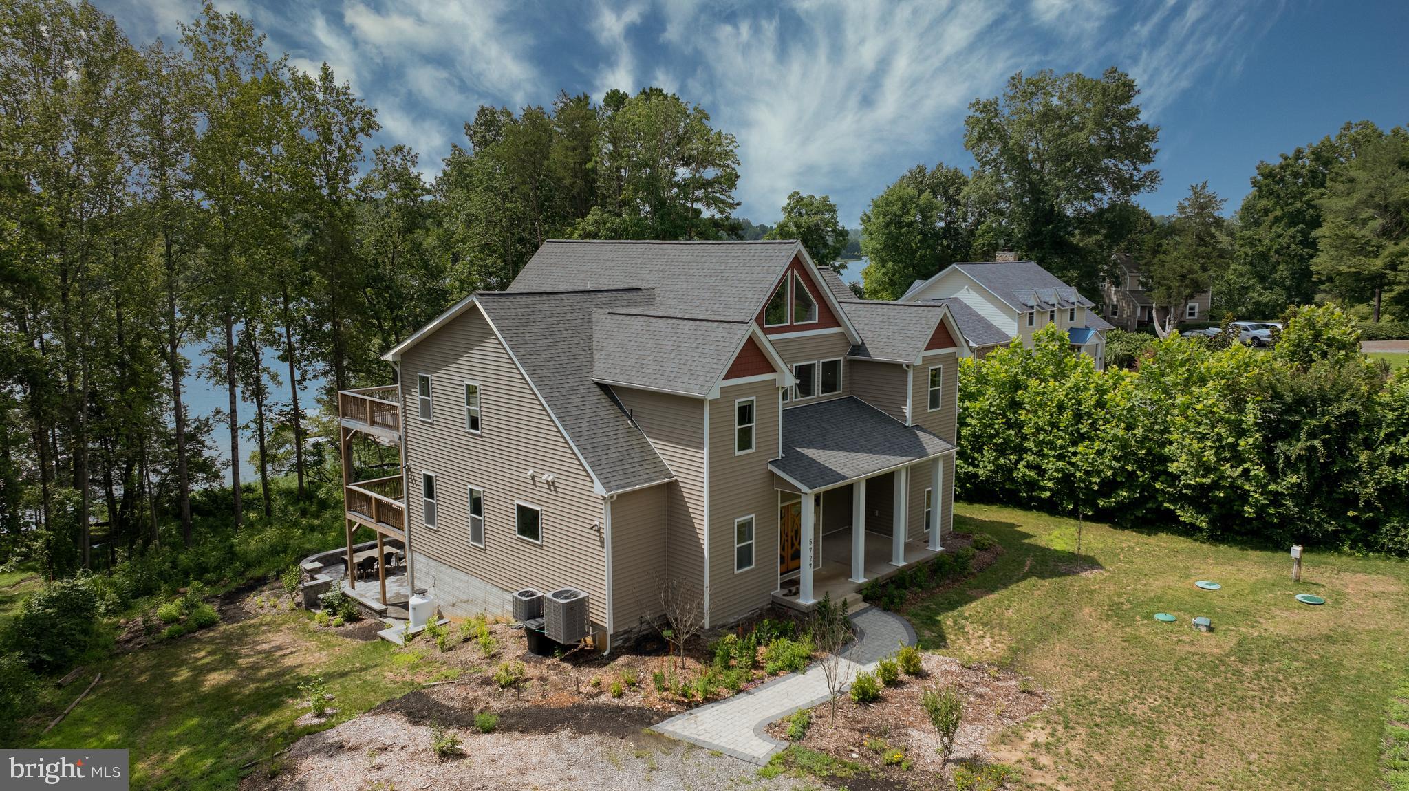 5727 PRIVATE ROAD