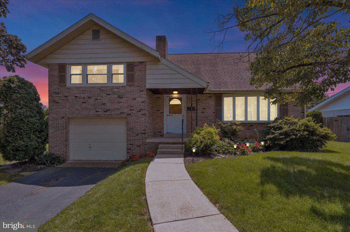 1116 DOGWOOD DRIVE