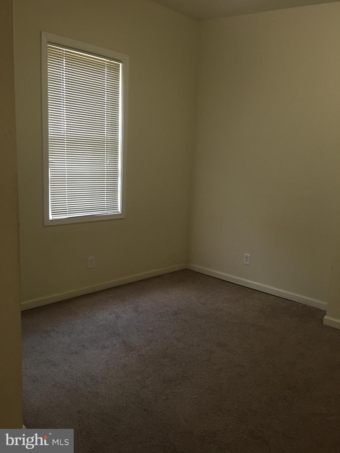 UNION SQUARE - Residential Lease