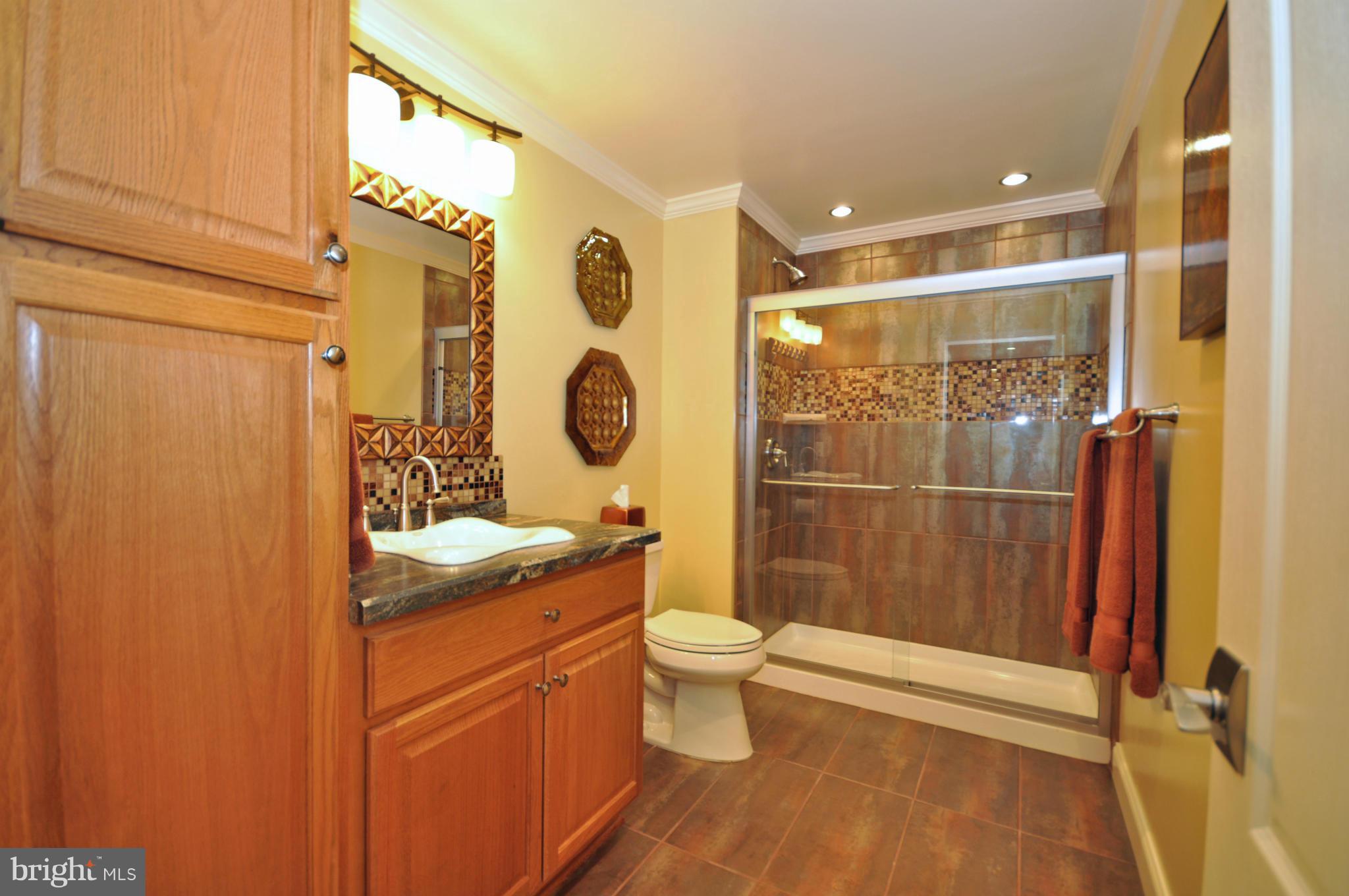 PERRY HALL - Residential