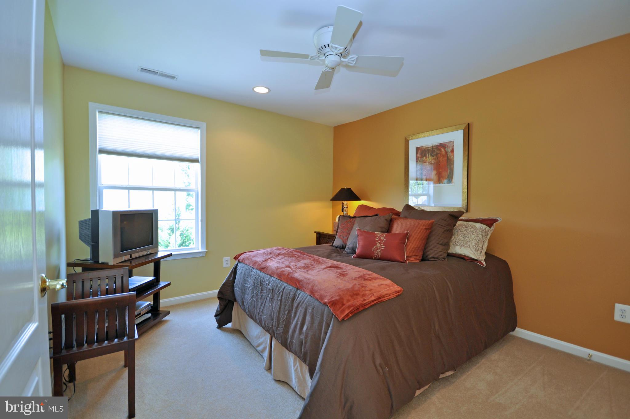 PERRY HALL - Residential