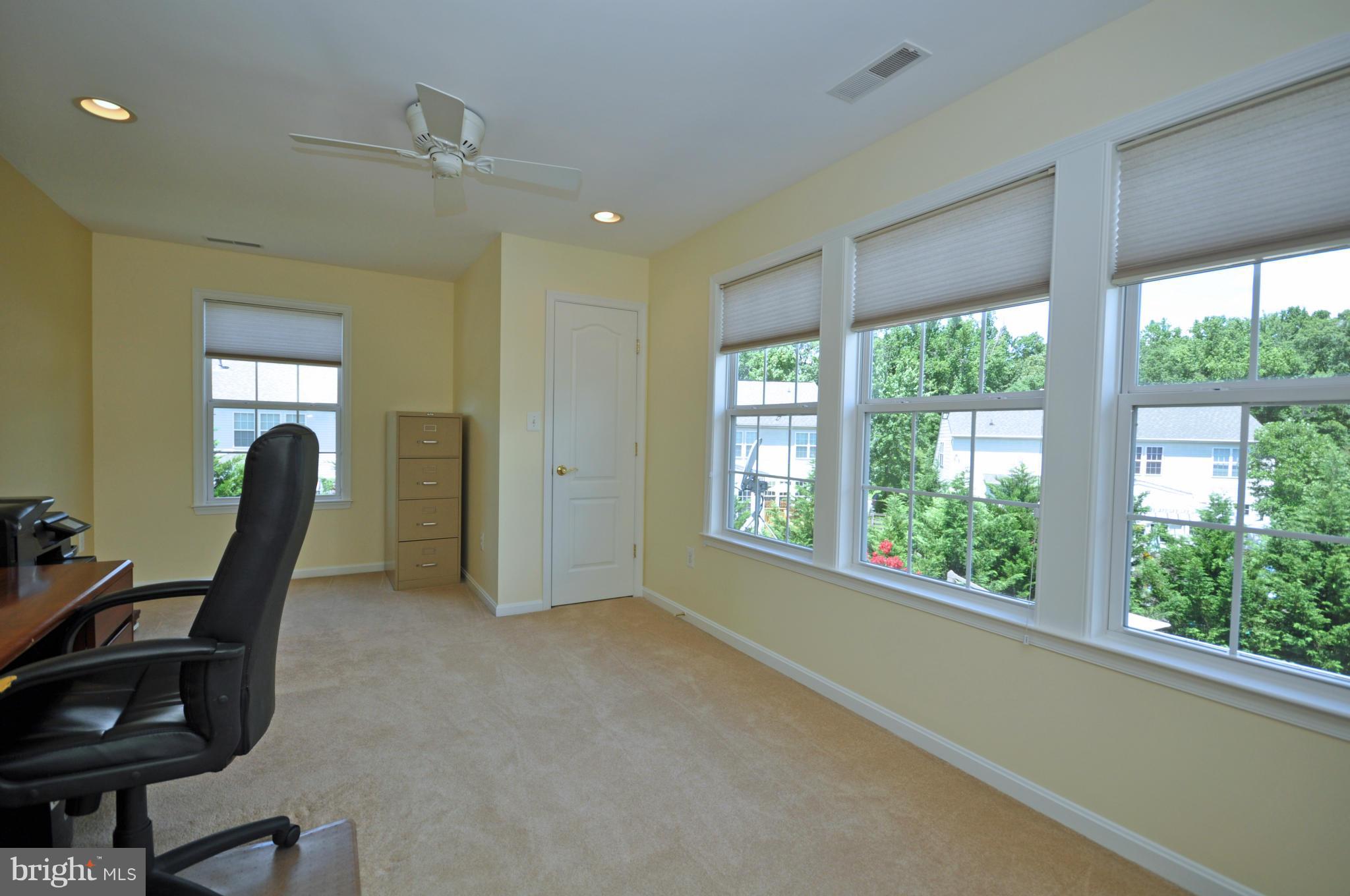 PERRY HALL - Residential