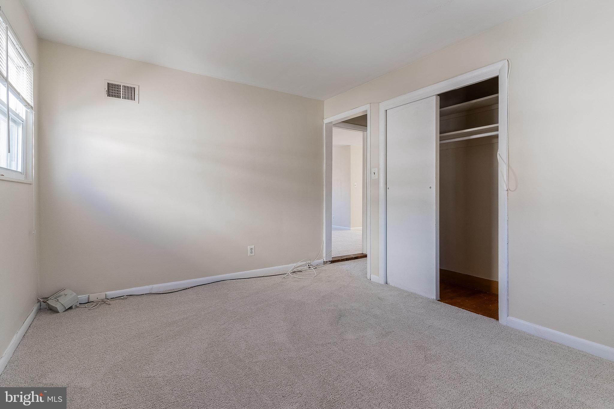 MAPLE VIEW PARK - Residential Lease