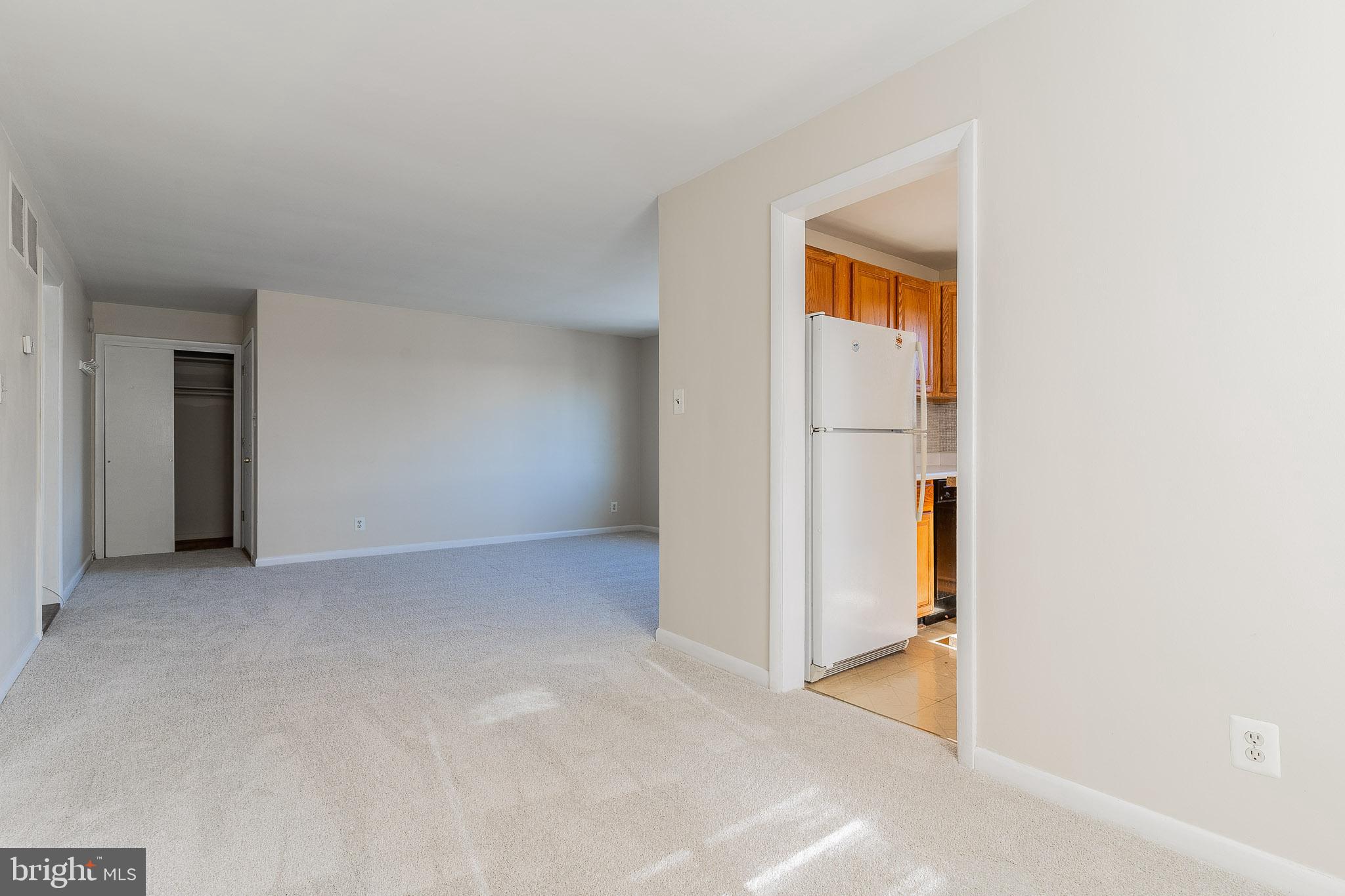 MAPLE VIEW PARK - Residential Lease