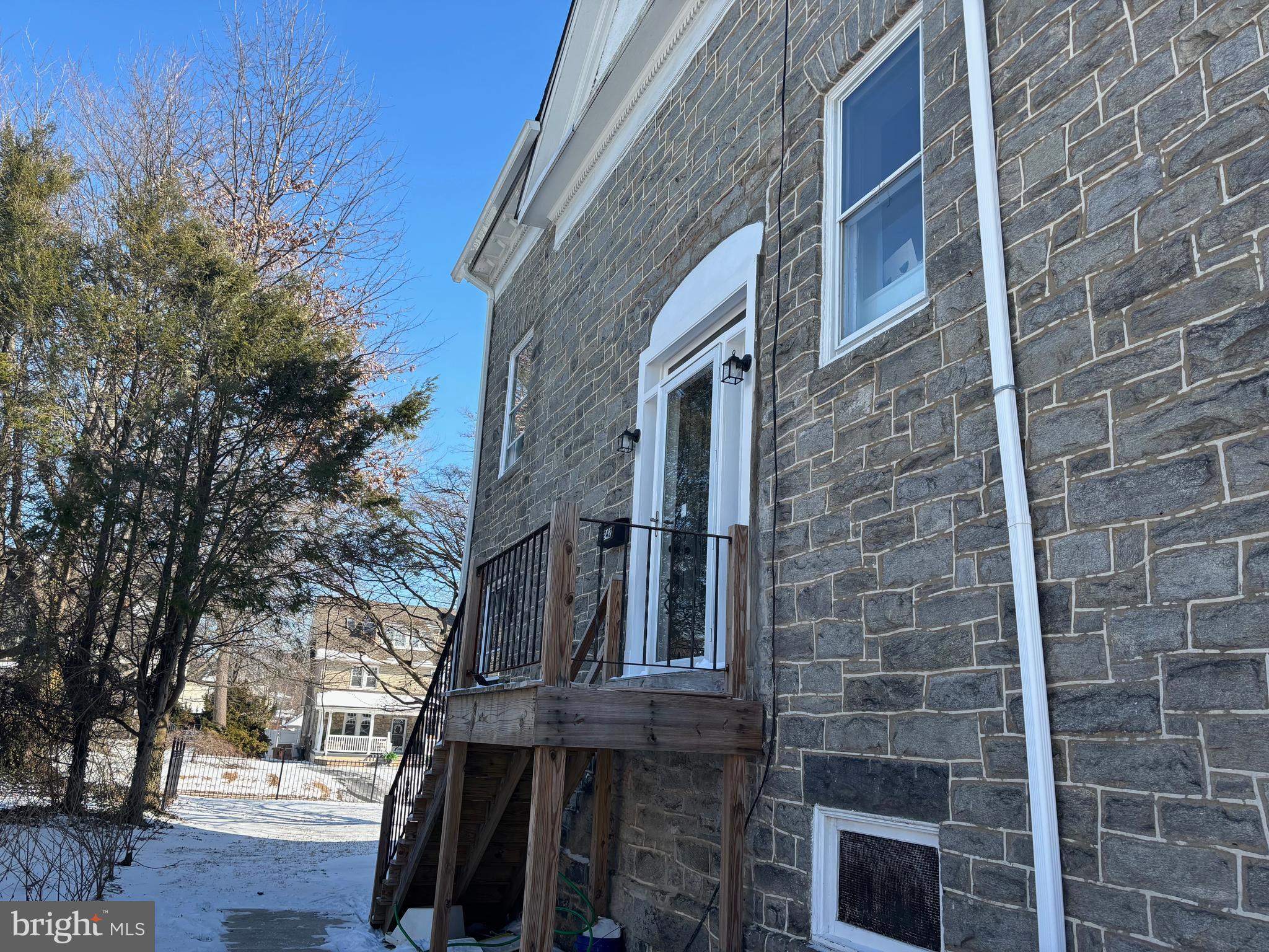 HISTORIC DISTRICT - Residential Lease