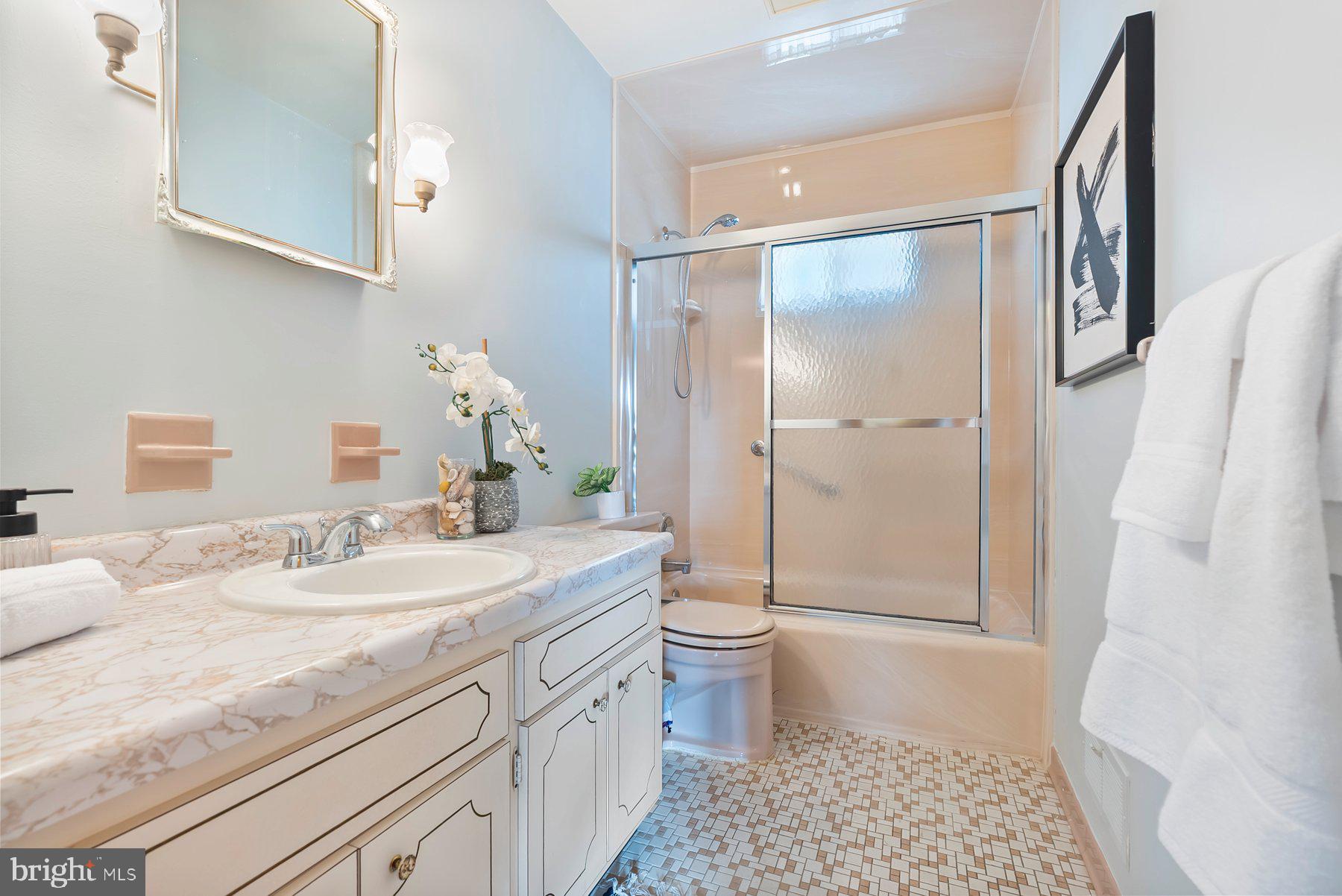 OVERMONT PARK - Residential