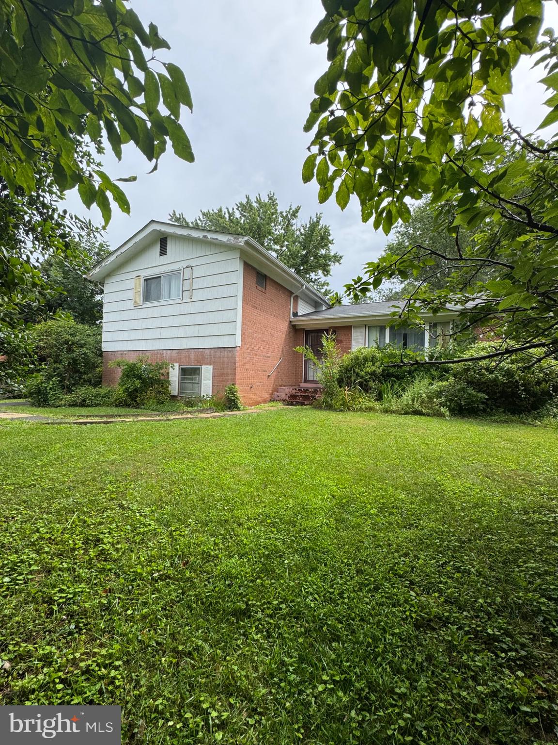 Flat, rectangular 13,314 sq ft lot in a highly desirable McLean location — an ideal setting to build your dream home or redevelop the existing property. The current 3-bedroom, 3-bath home offers approximately 2,200 sq ft of living space but requires a renovation and is being sold strictly as is.
With its generous lot size, prime location, and sought-after McLean School Pyramid, this property presents endless potential for builders, investors, or end users looking to create a custom residence in one of Northern Virginia's most desirable communities.
Bring your vision and unlock the possibilities!