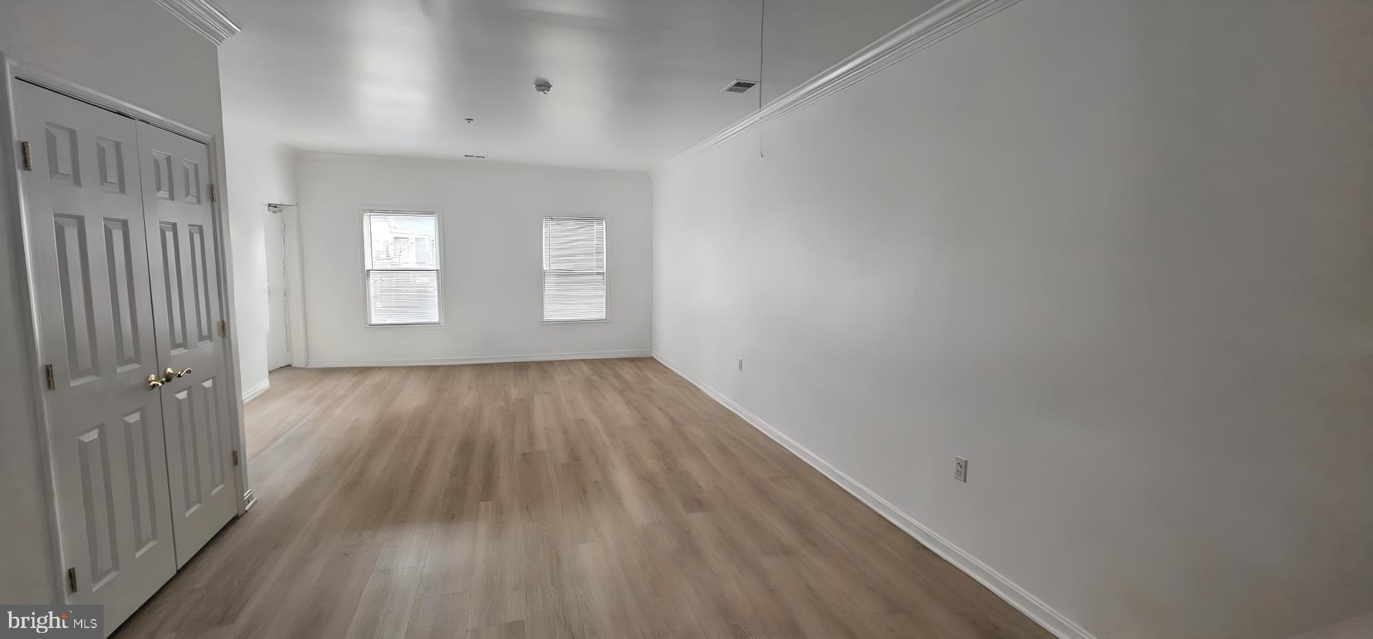 LAKELANDS - Residential Lease