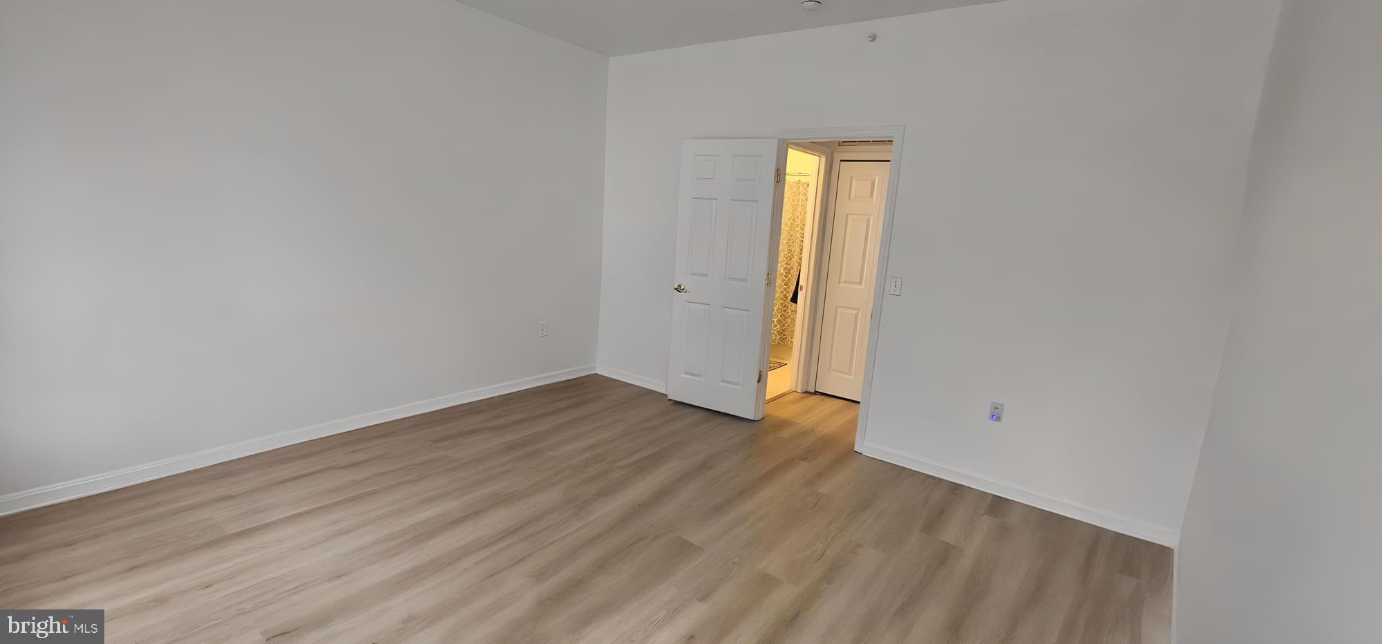 LAKELANDS - Residential Lease