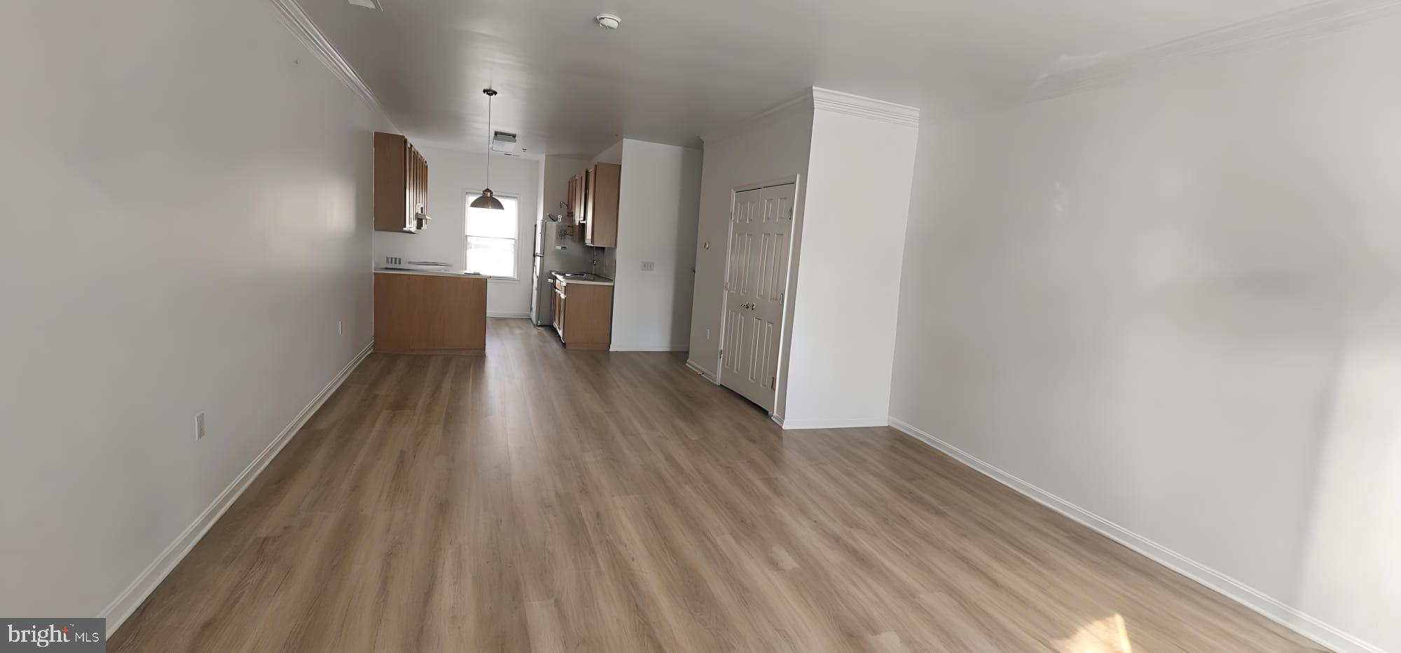 LAKELANDS - Residential Lease