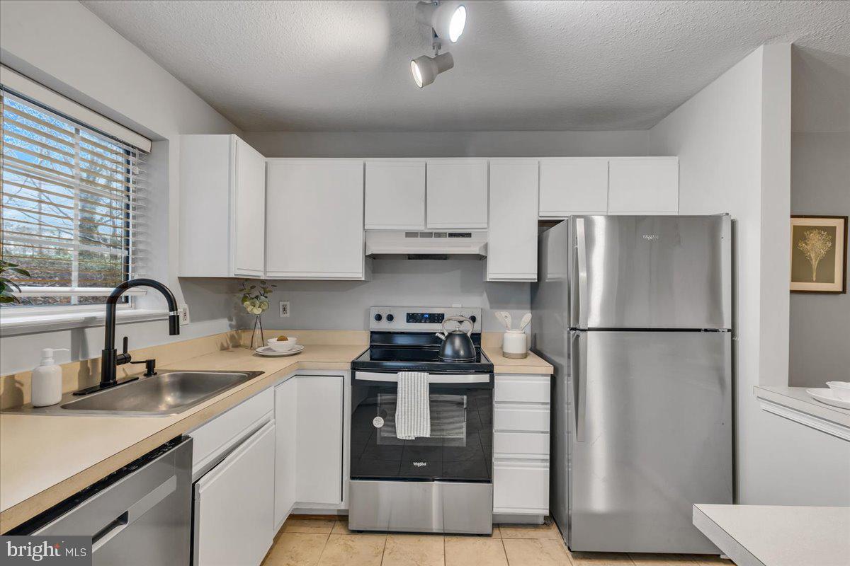 ASHLAR HILL - Residential