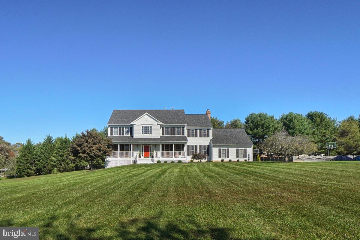 HOLBROOK HEIGHTS - Residential