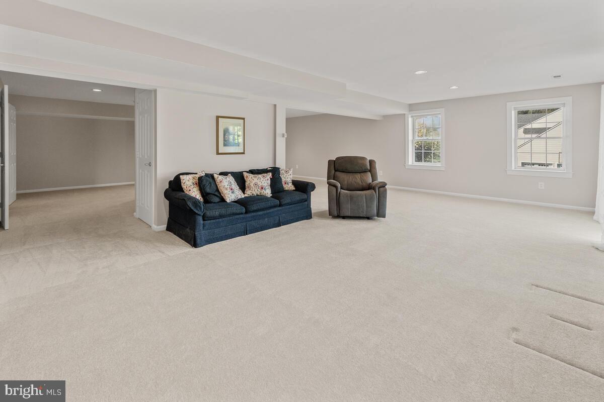 HOLBROOK HEIGHTS - Residential