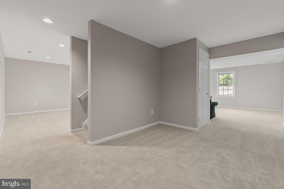 HOLBROOK HEIGHTS - Residential