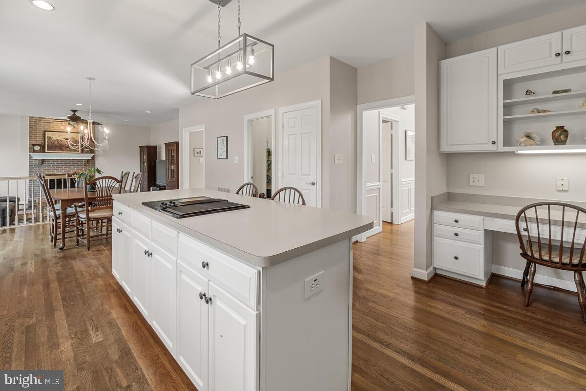 HOLBROOK HEIGHTS - Residential