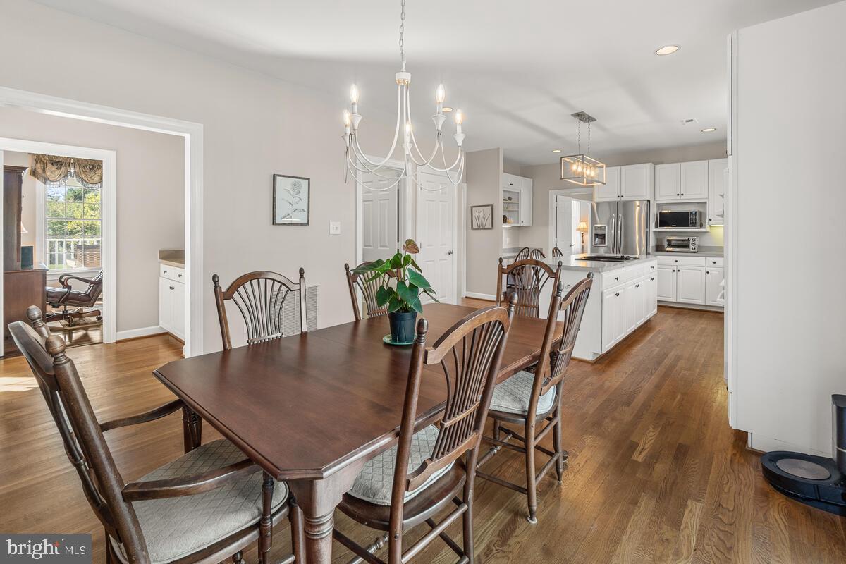 HOLBROOK HEIGHTS - Residential