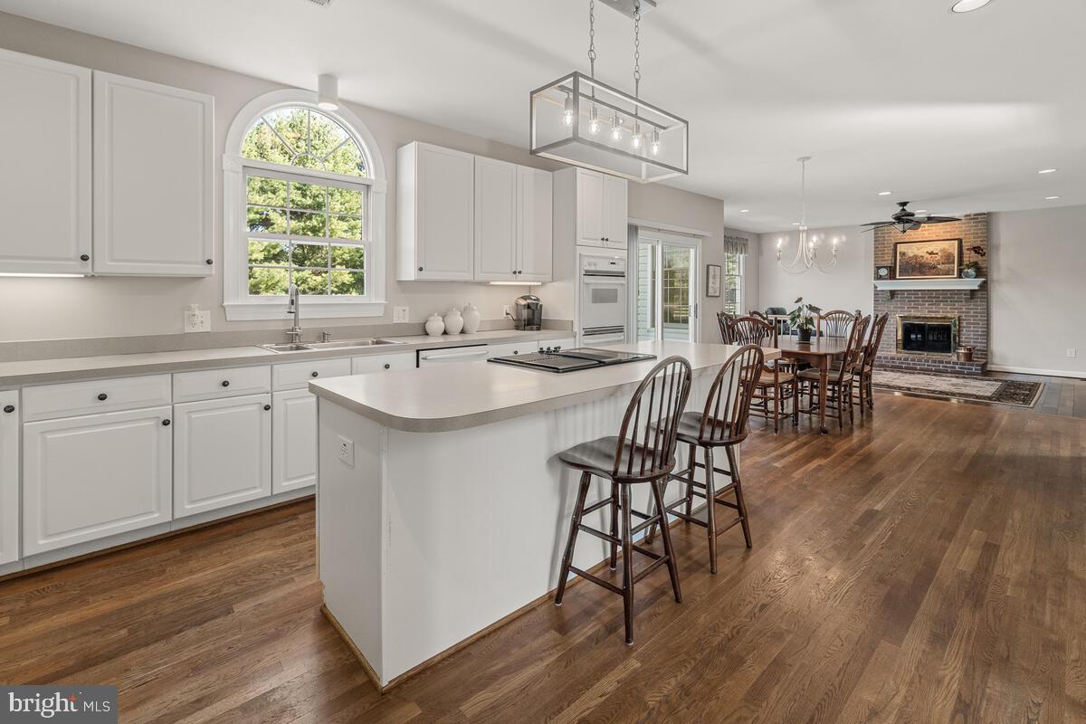 HOLBROOK HEIGHTS - Residential