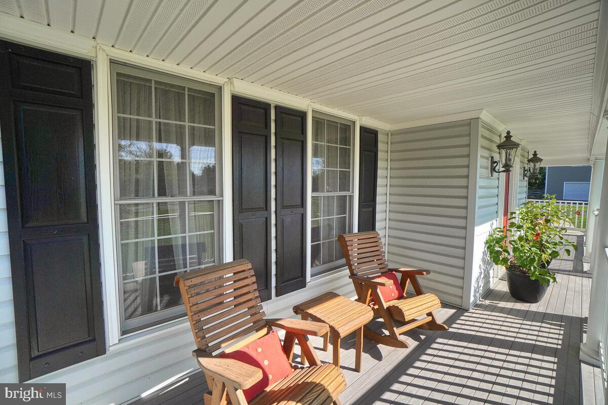 HOLBROOK HEIGHTS - Residential