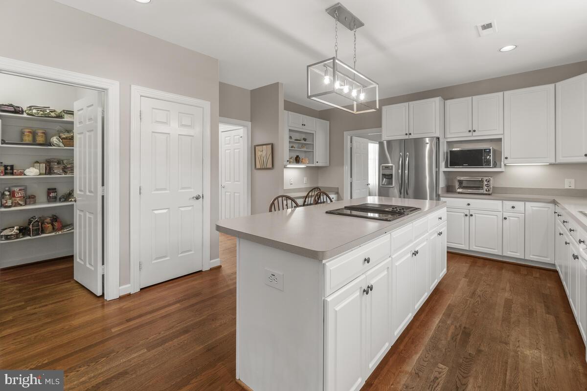 HOLBROOK HEIGHTS - Residential