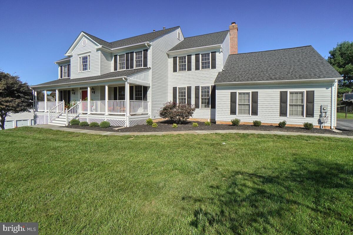 HOLBROOK HEIGHTS - Residential