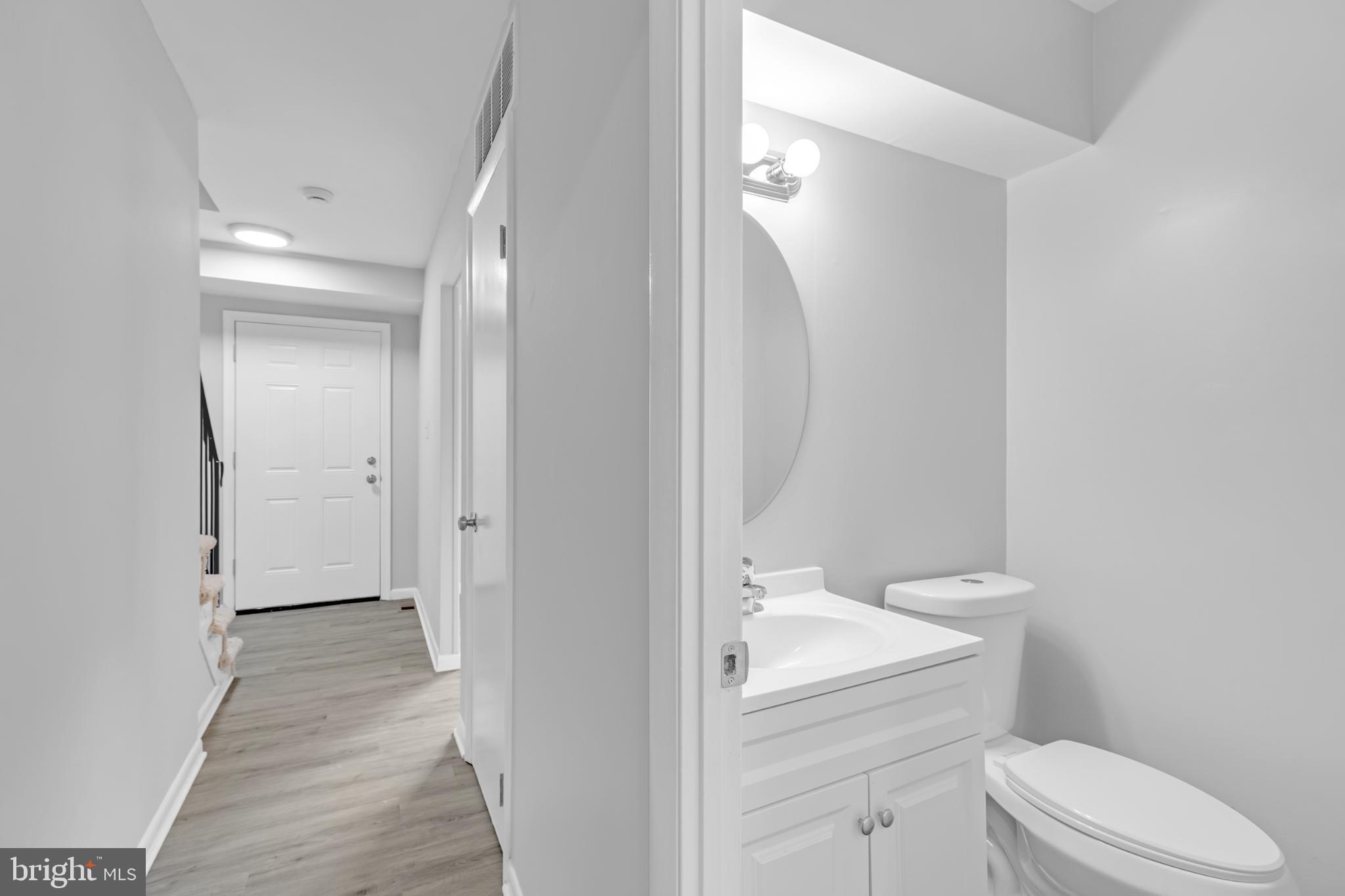 SOUTHGATE WOODS TOWNHOUSES - Residential