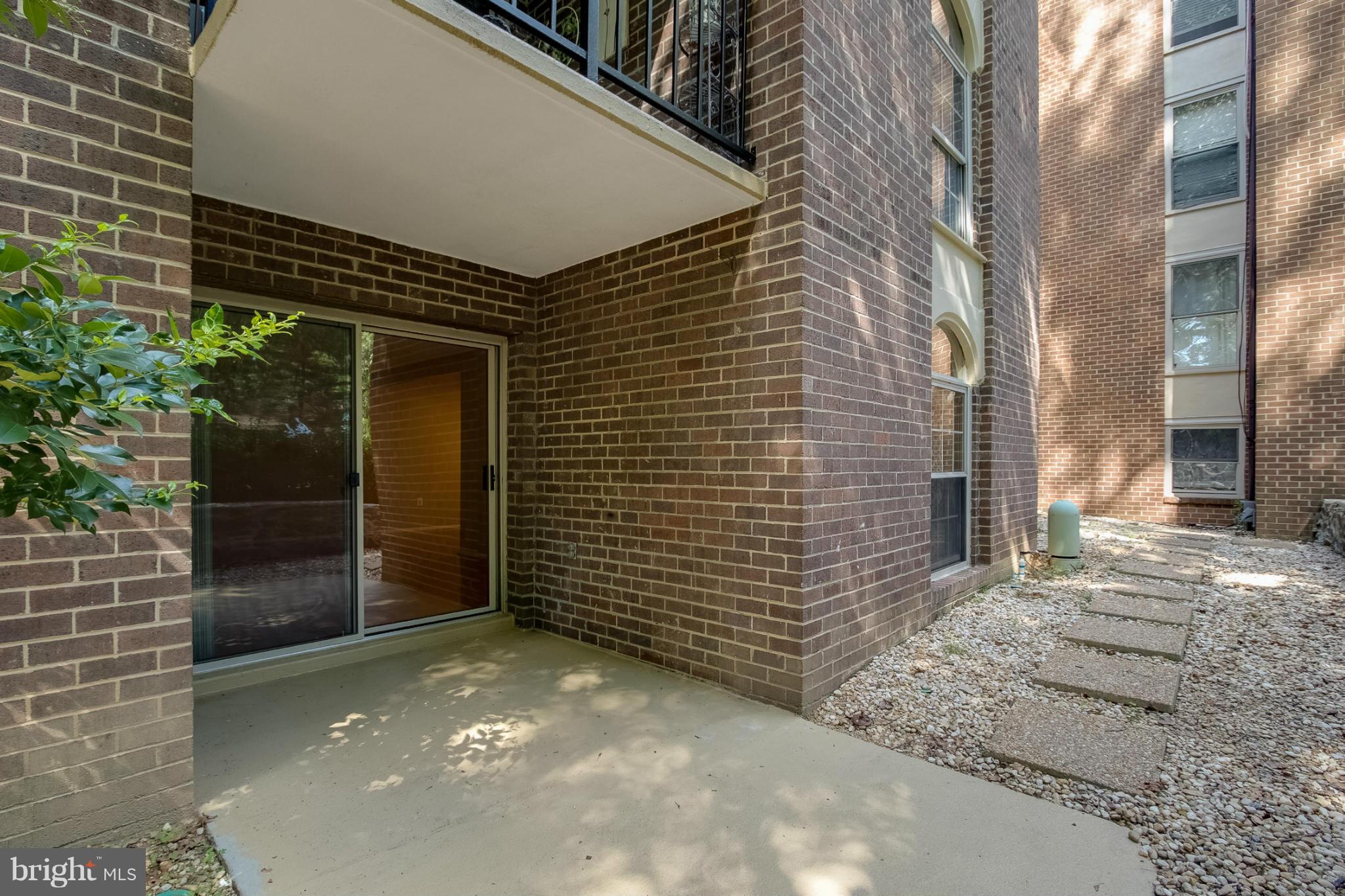 WOODBURN VILLAGE - Residential