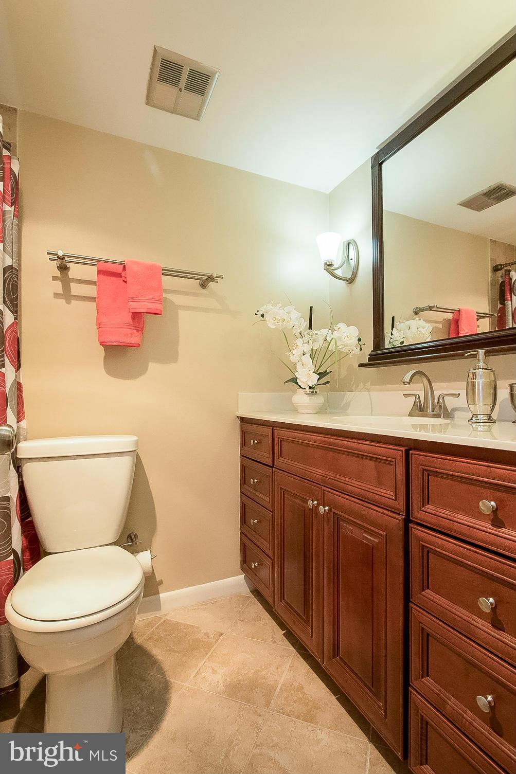 WOODBURN VILLAGE - Residential