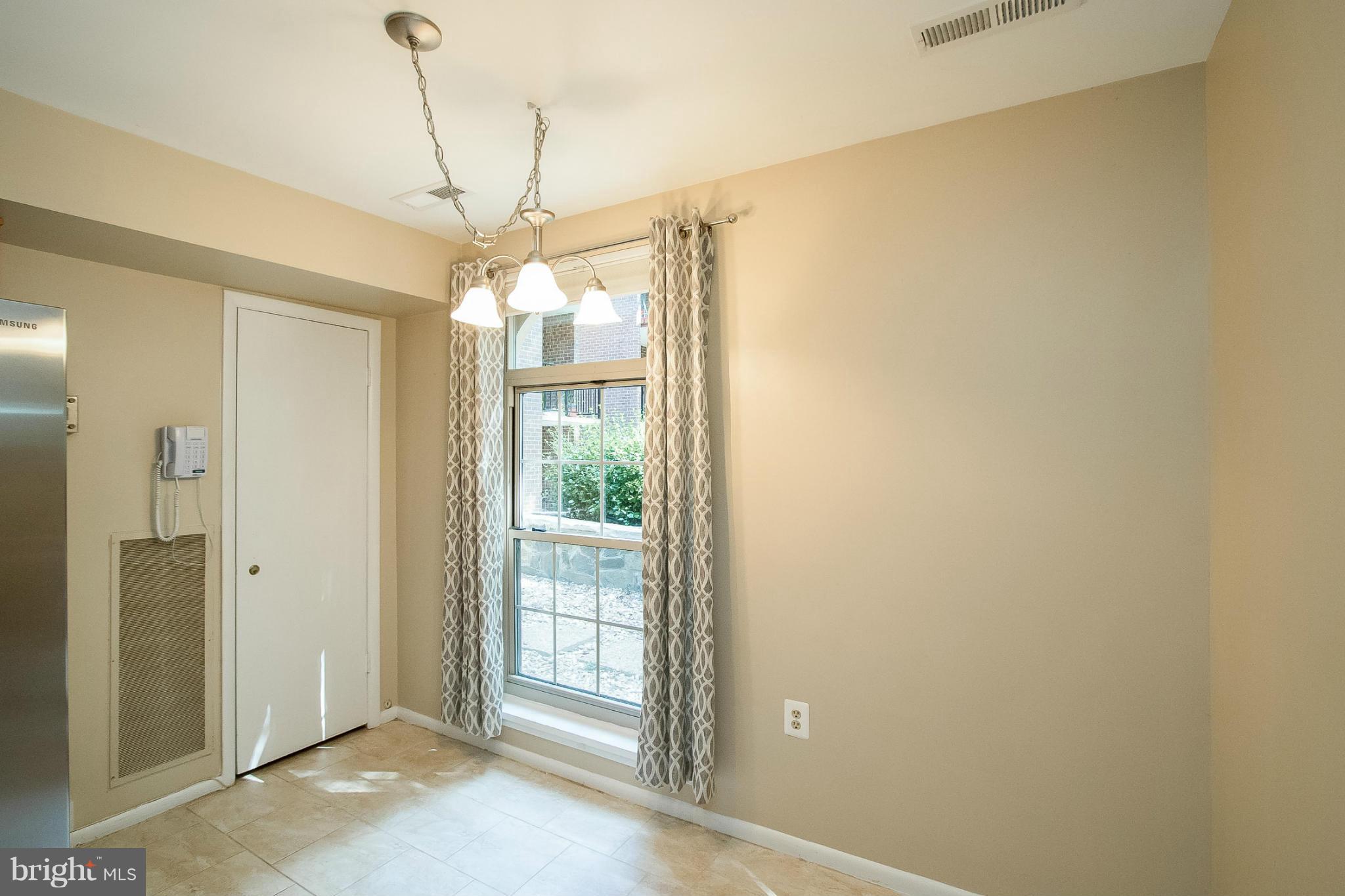 WOODBURN VILLAGE - Residential