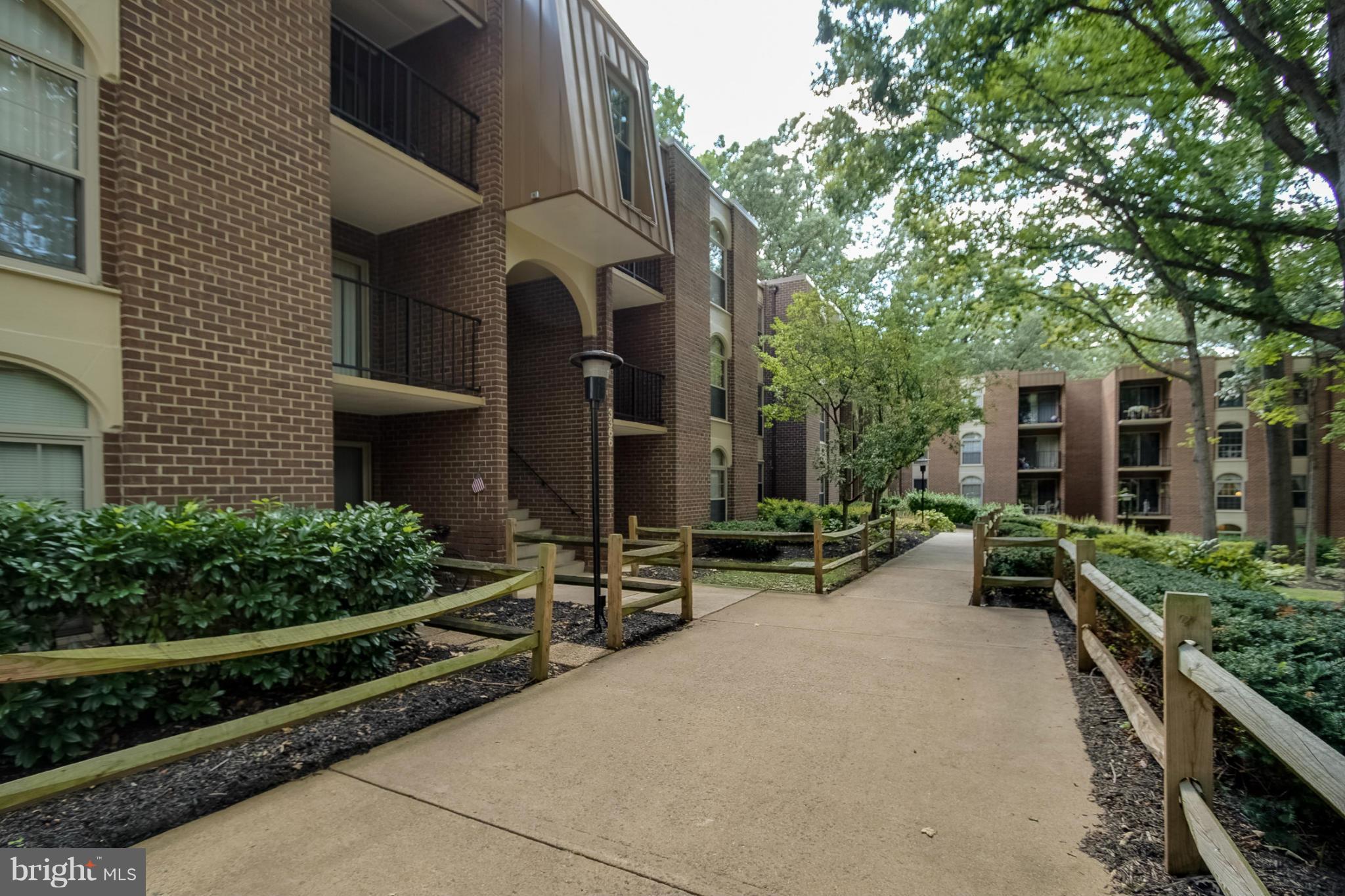 WOODBURN VILLAGE - Residential