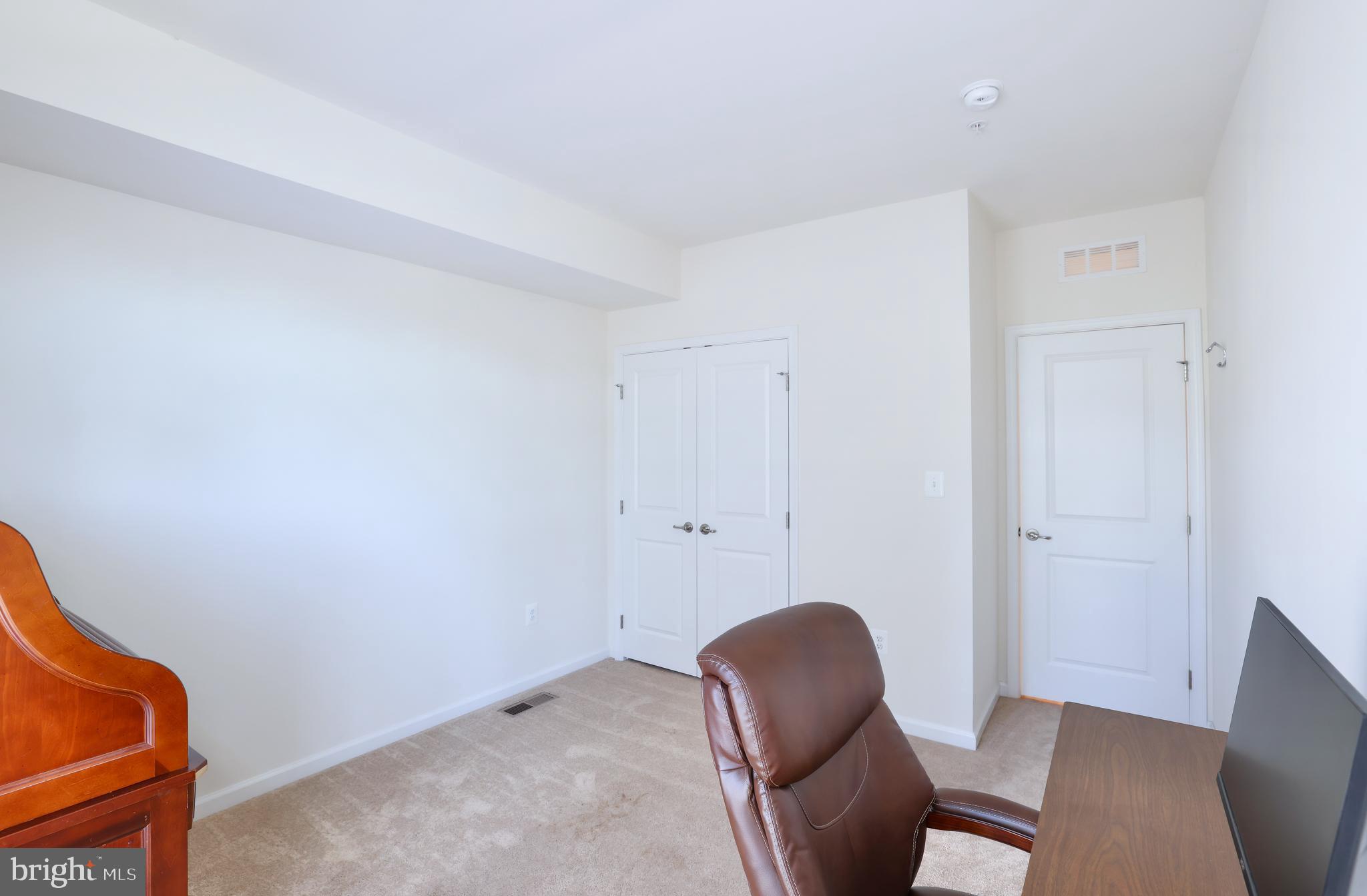 GREENBELT STATION - Residential