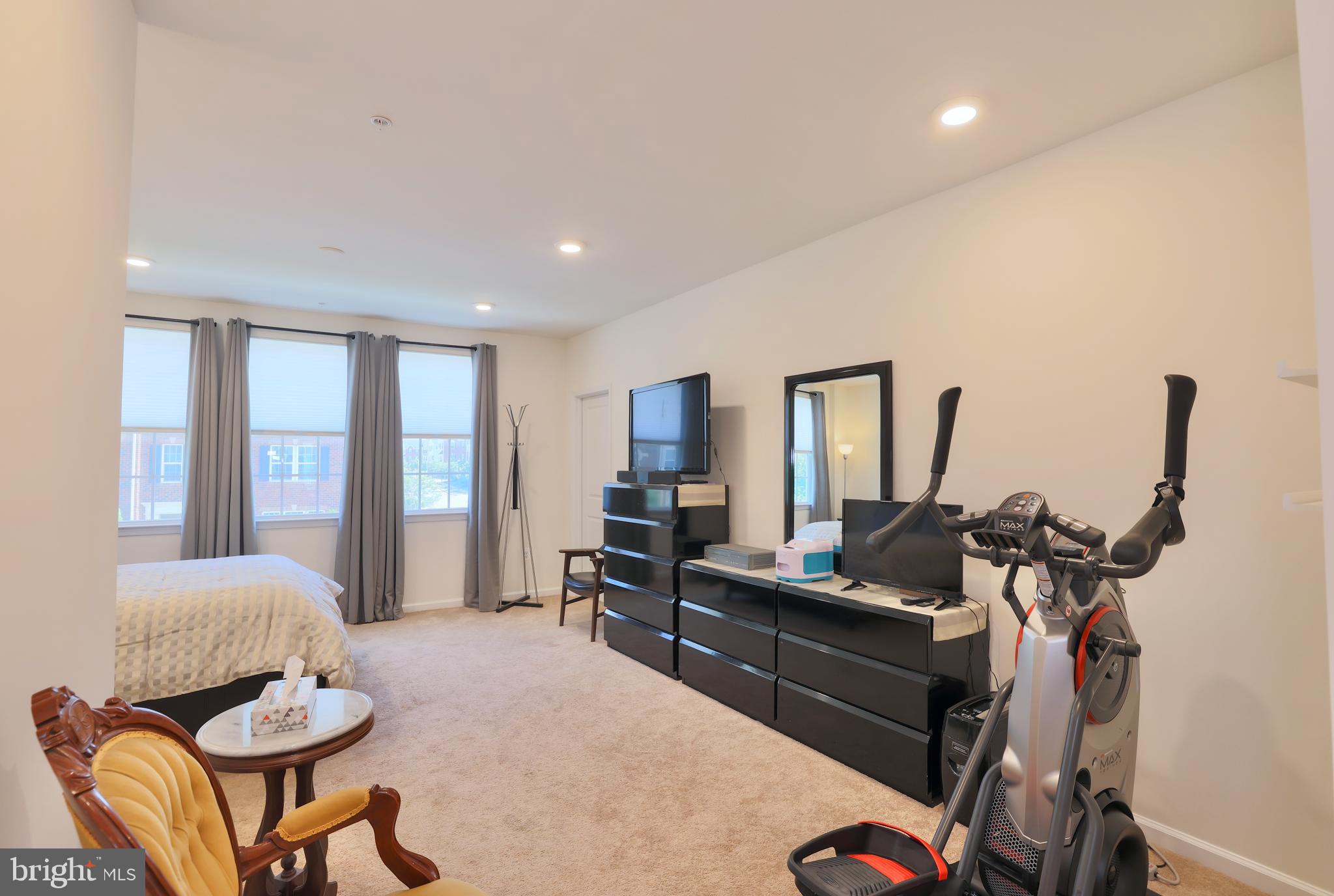 GREENBELT STATION - Residential