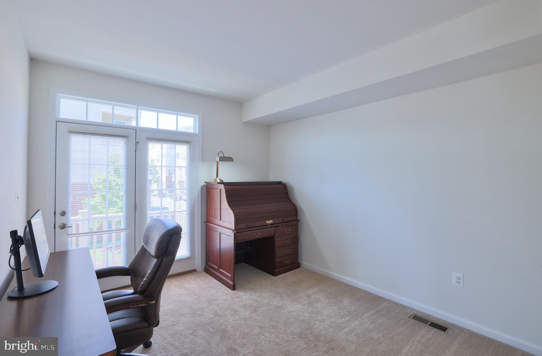 GREENBELT STATION - Residential