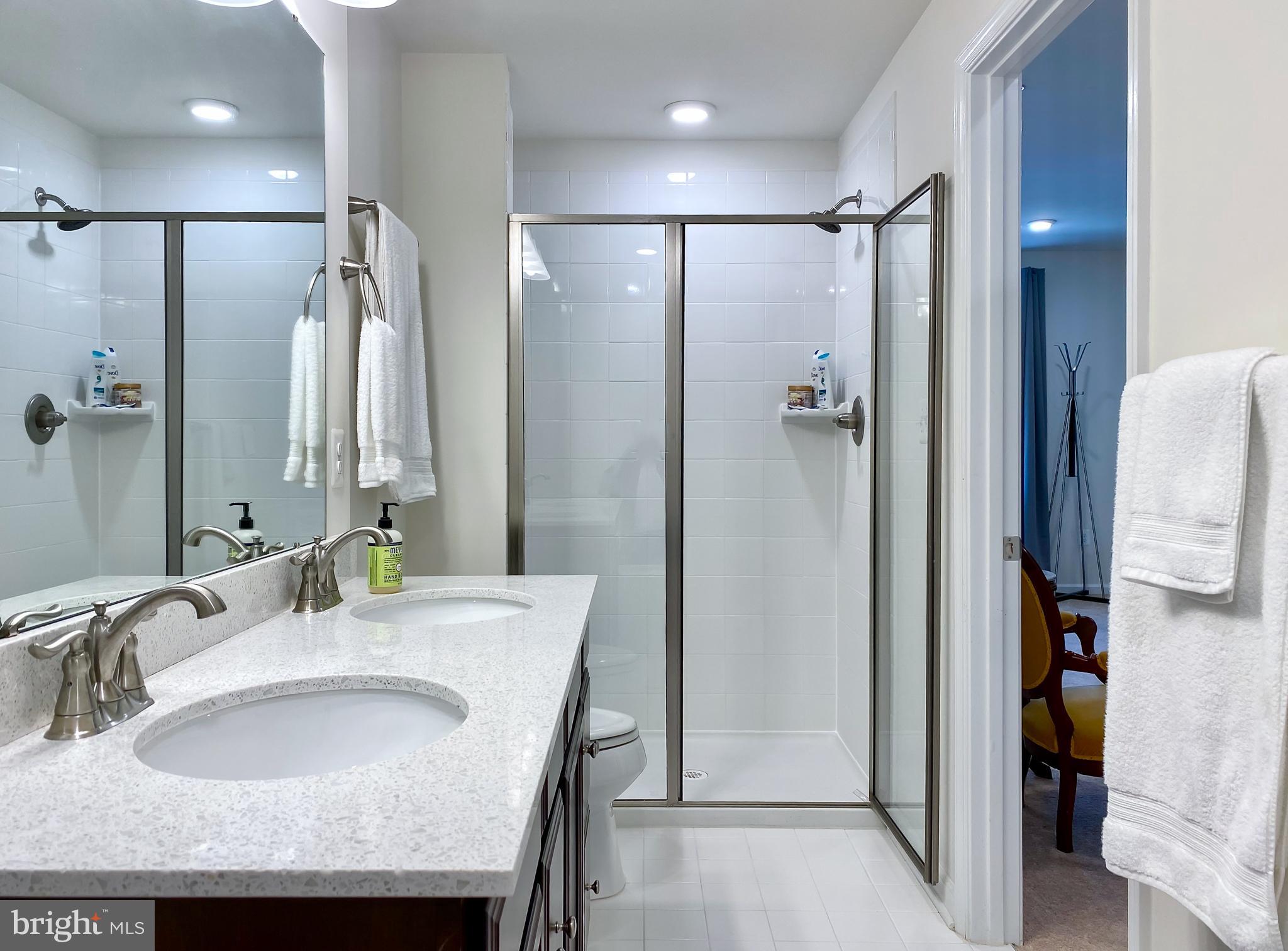 GREENBELT STATION - Residential