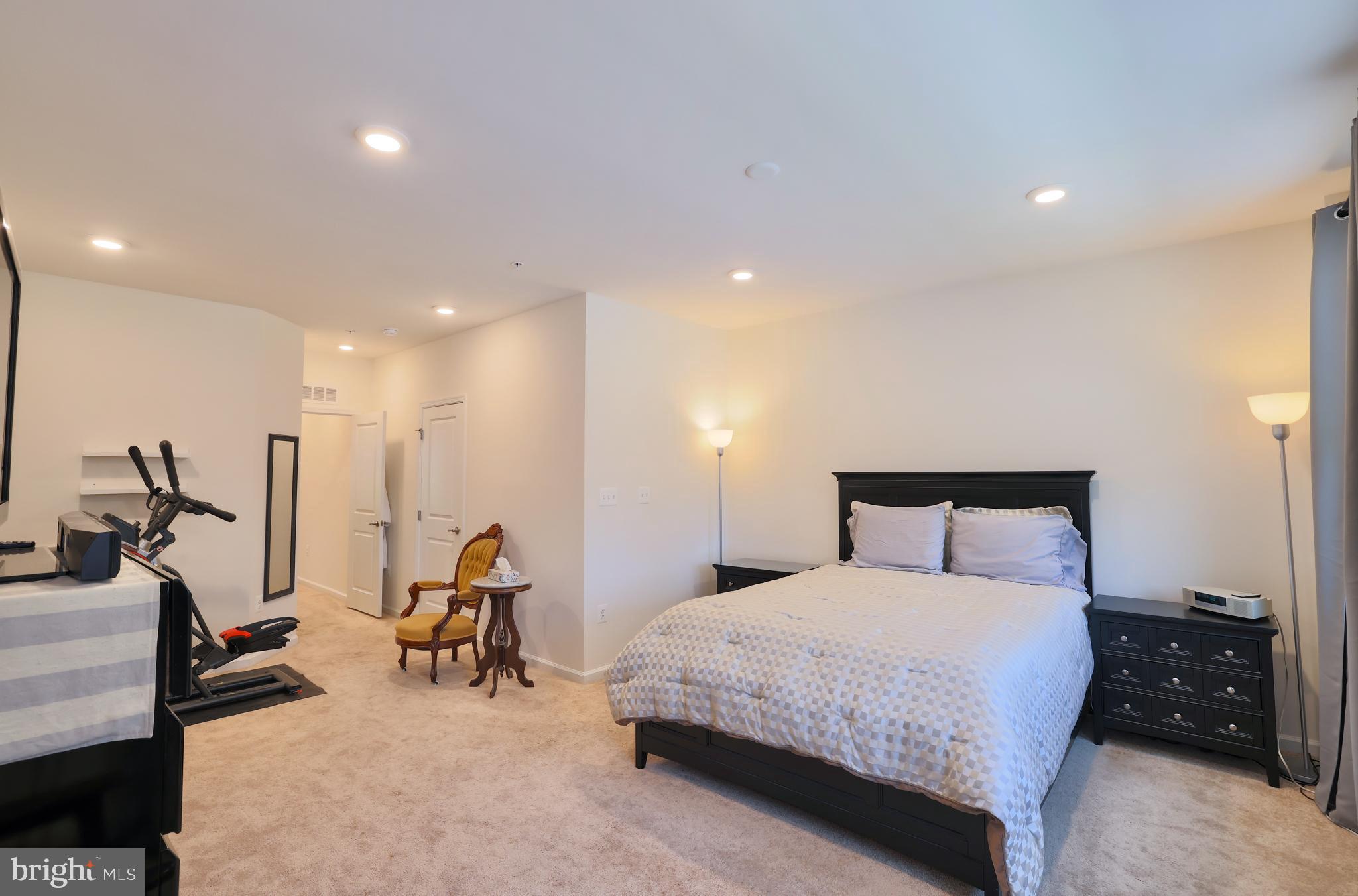 GREENBELT STATION - Residential