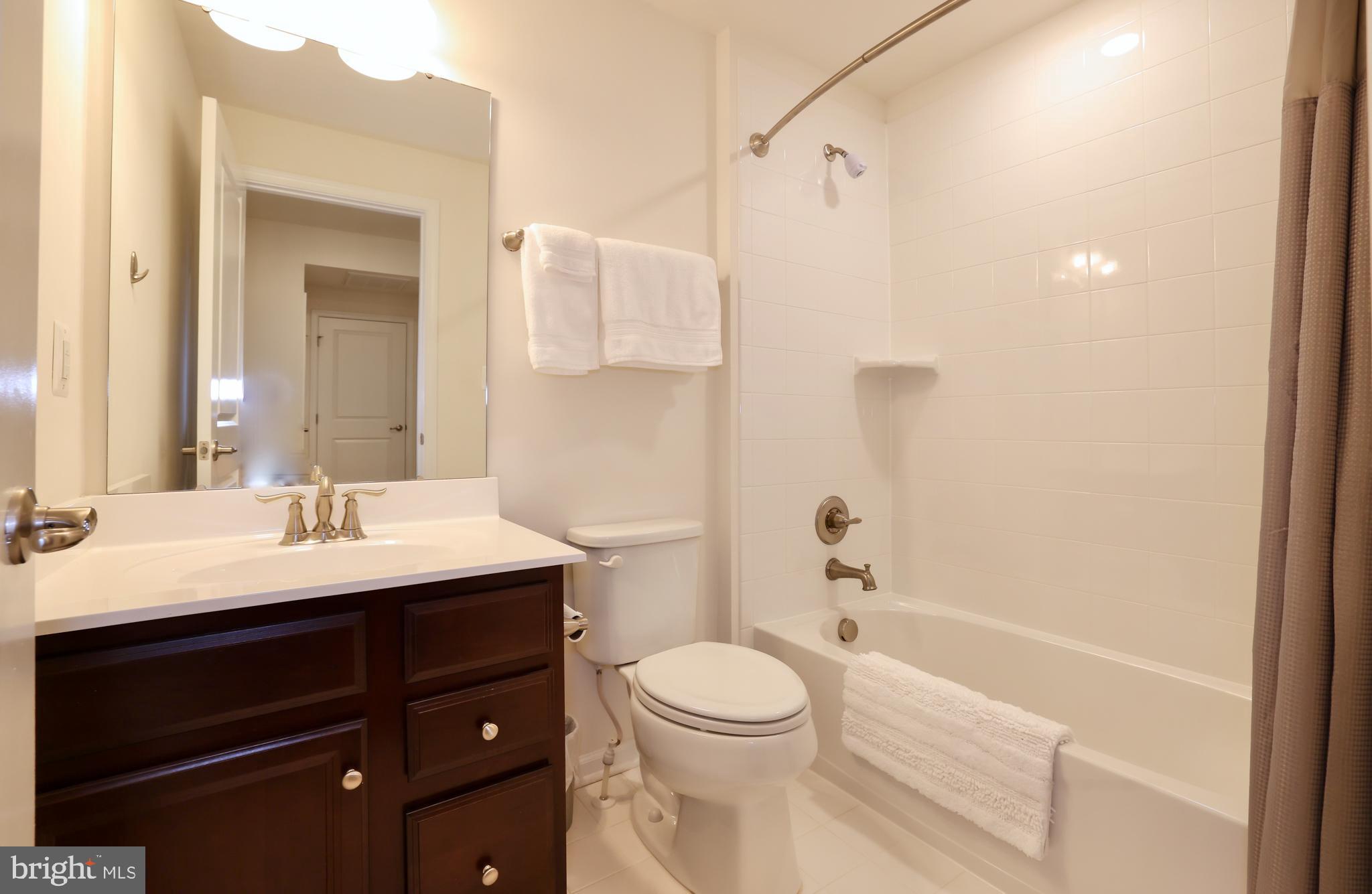 GREENBELT STATION - Residential