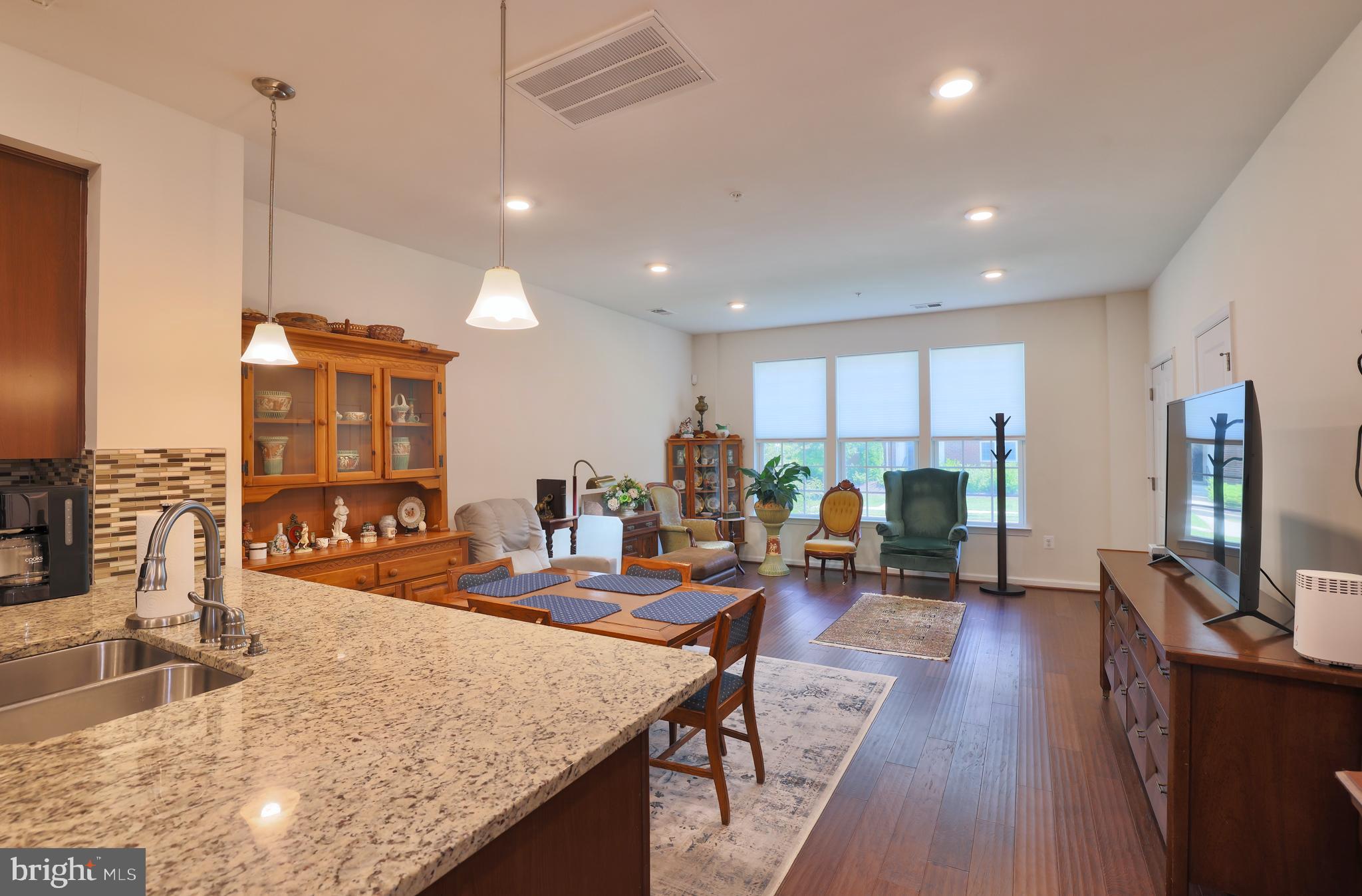 GREENBELT STATION - Residential