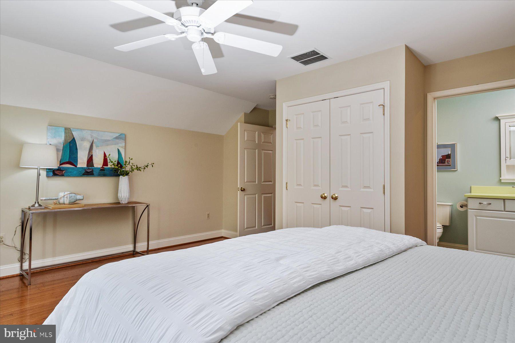 HOLLY POINT - Residential