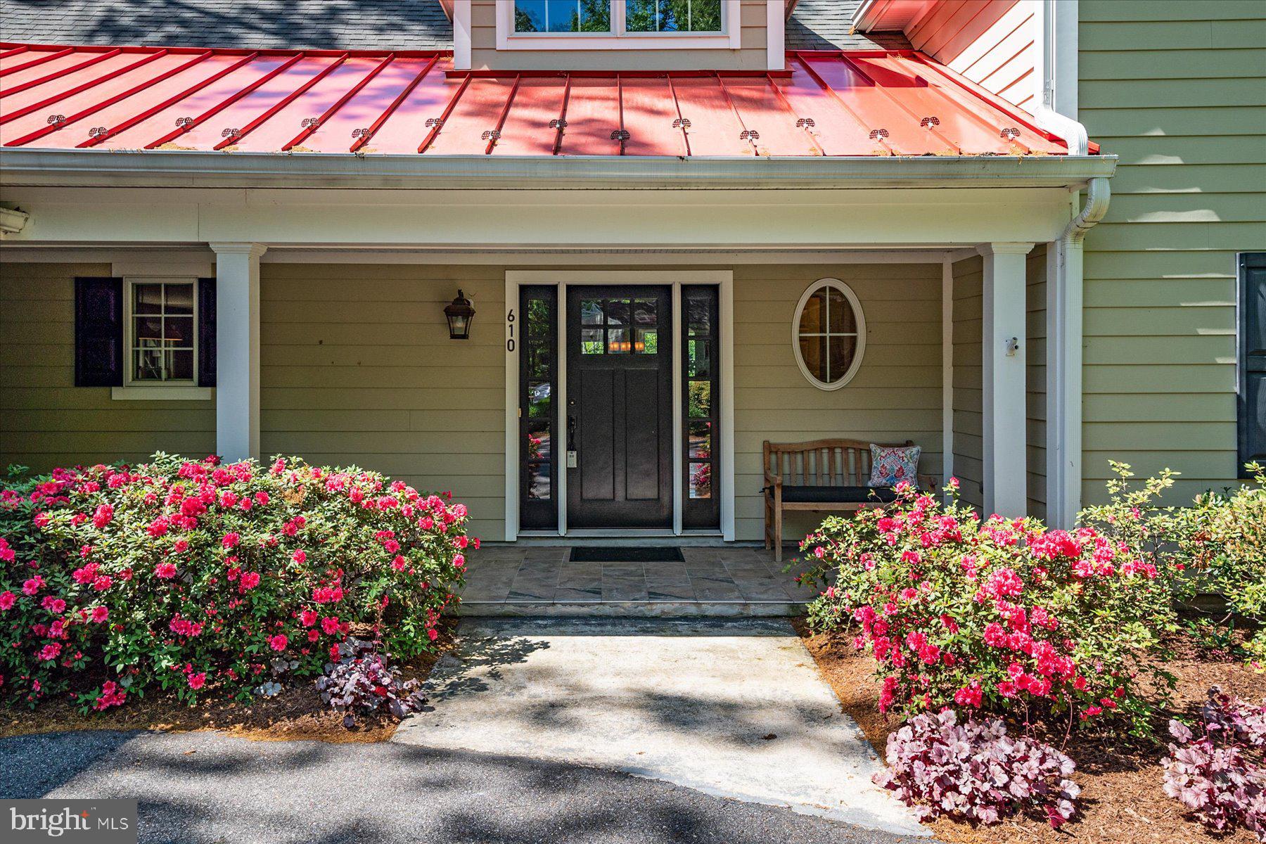 HOLLY POINT - Residential