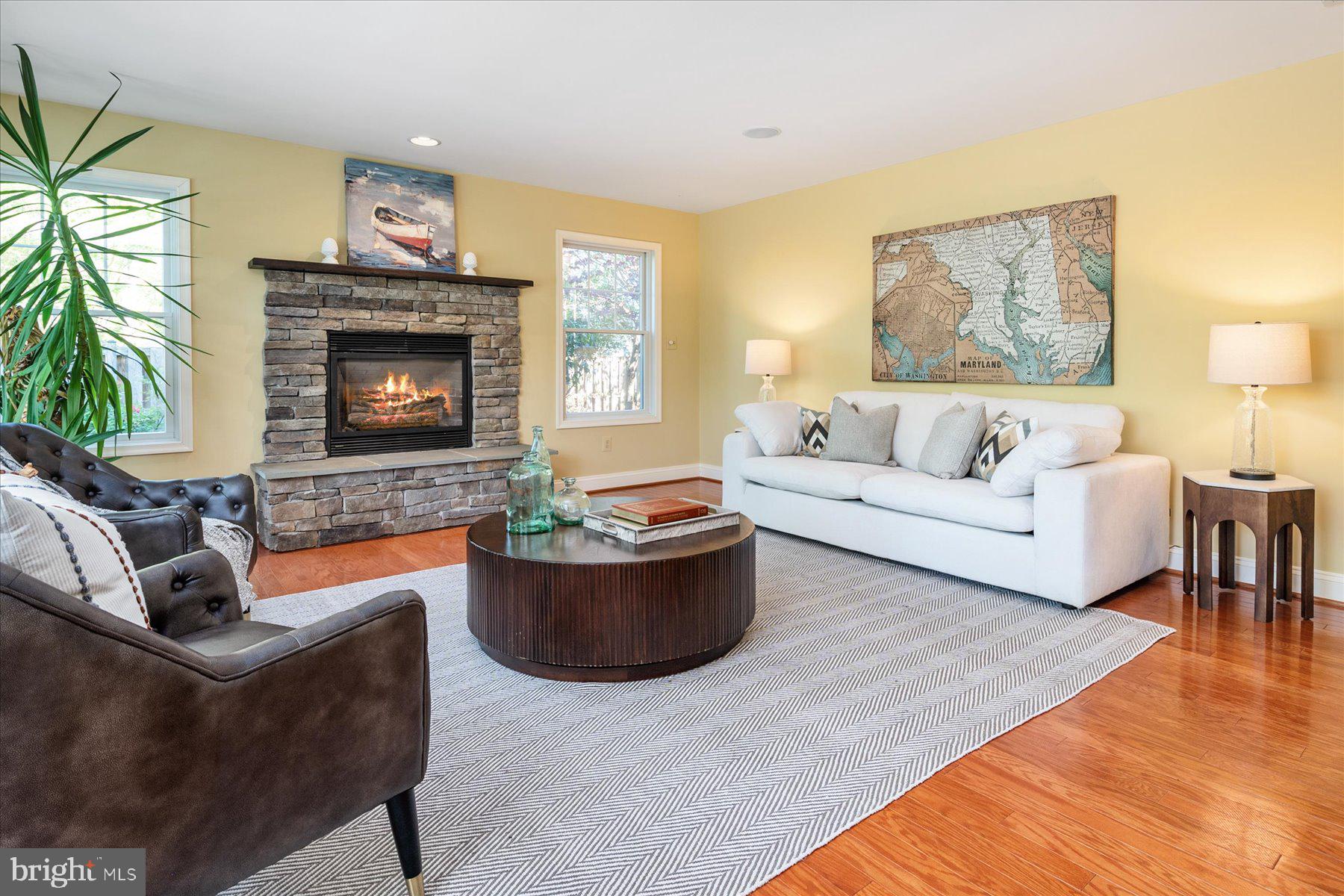 HOLLY POINT - Residential