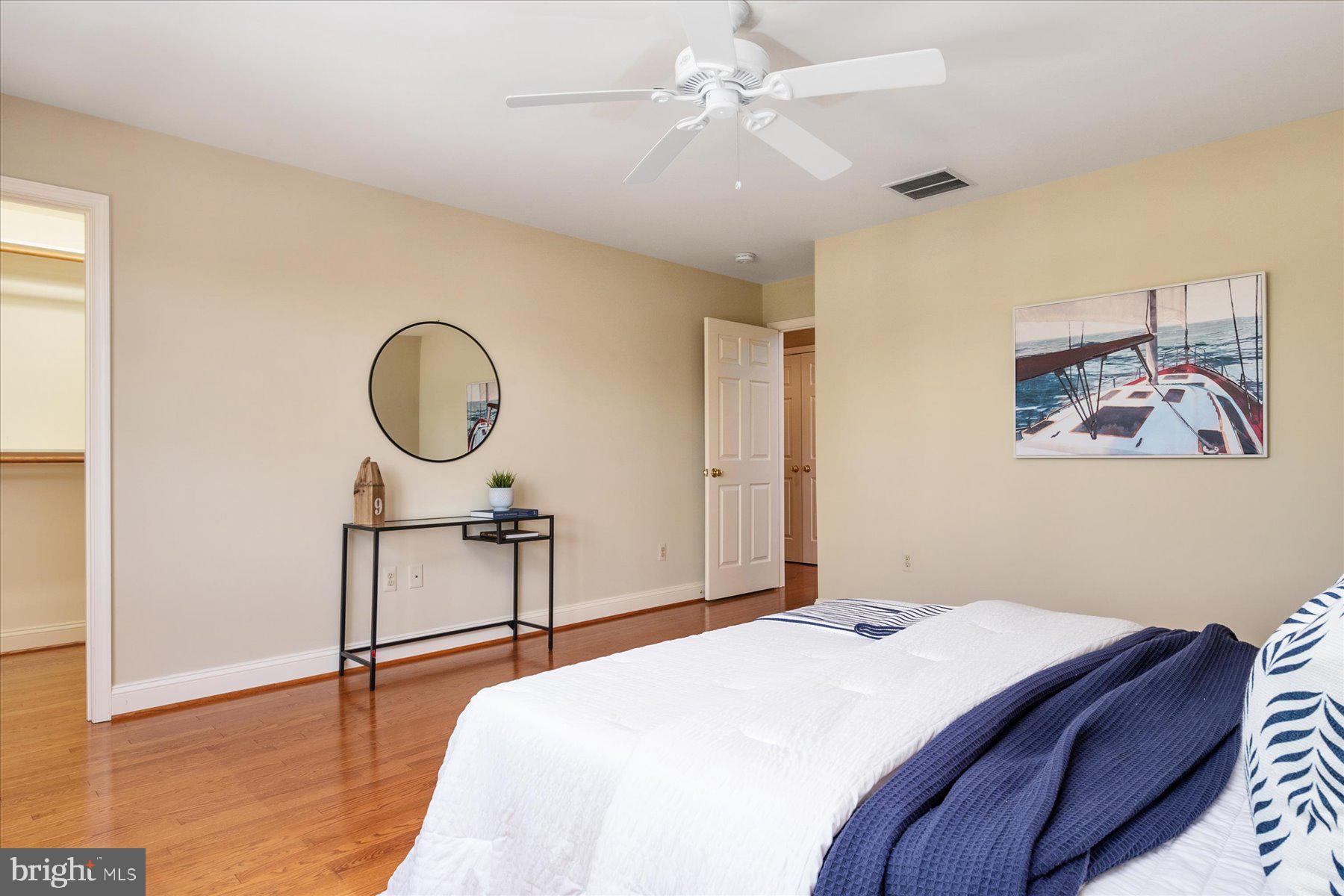 HOLLY POINT - Residential