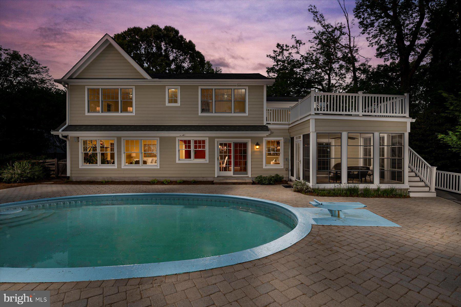 HOLLY POINT - Residential