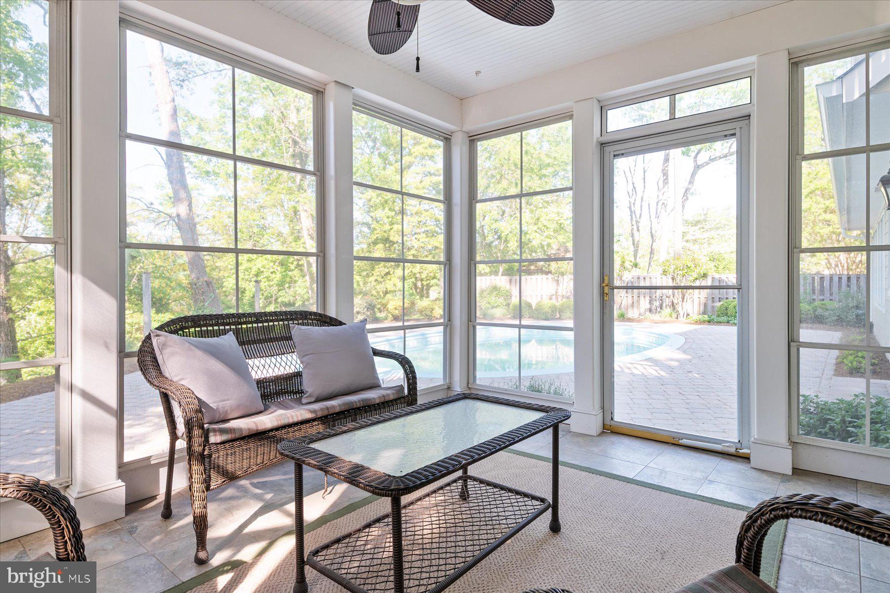 HOLLY POINT - Residential