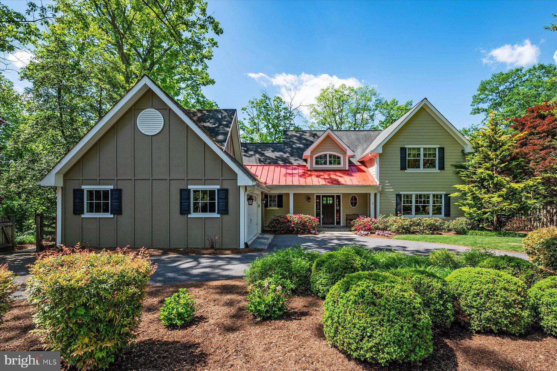 HOLLY POINT - Residential