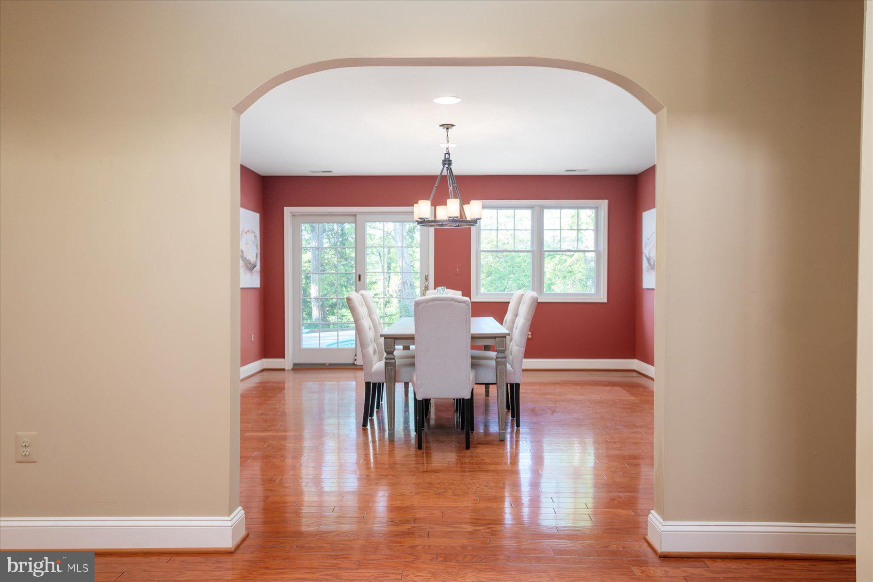 HOLLY POINT - Residential