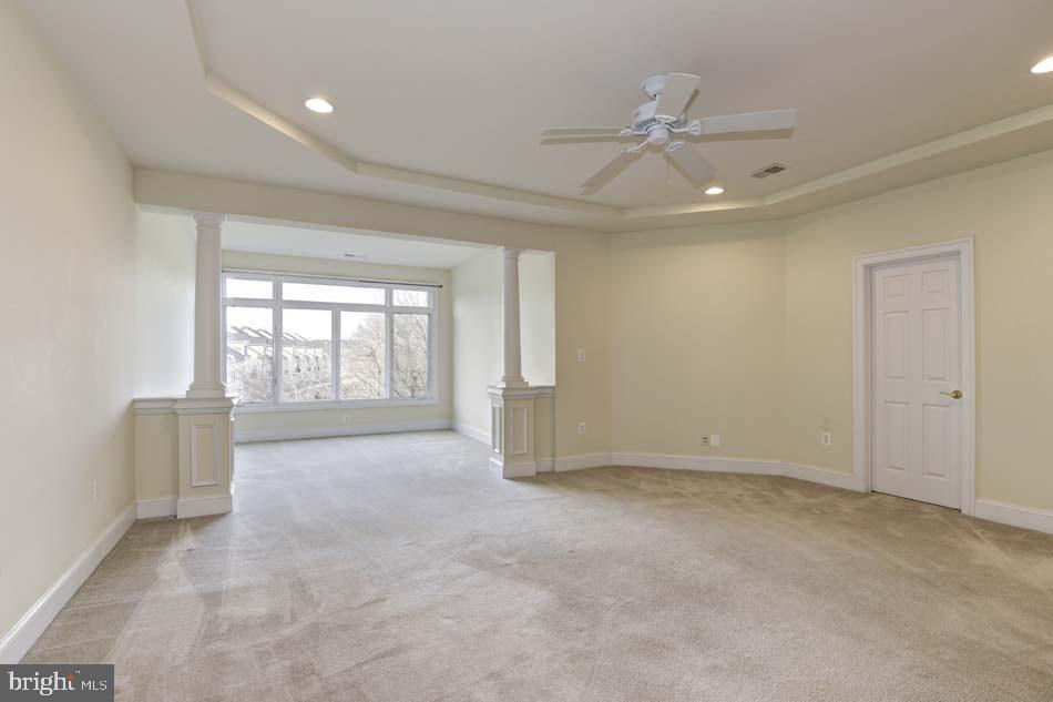 RIVER CREEK - Residential Lease